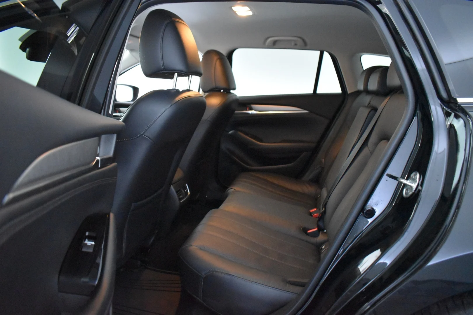 Car Image - 7tyFHXKC4OcuDqEptHi0Z7