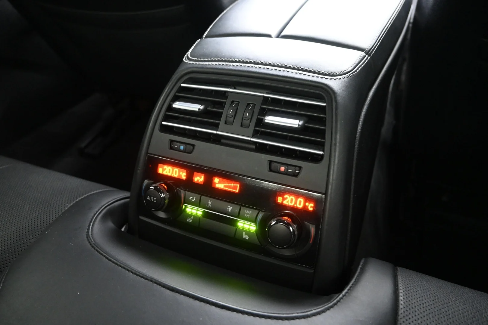 Car Image - 6Y67vXxR64rk8cxZKFQjFe