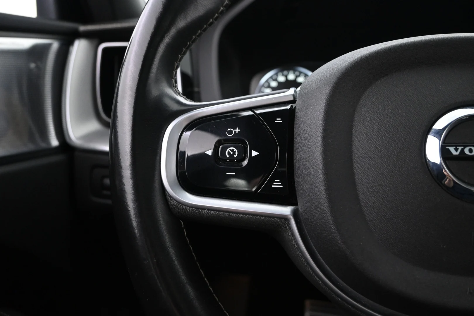 Car Image - 6kx7aPcYCgQHnkWFmrDK0E