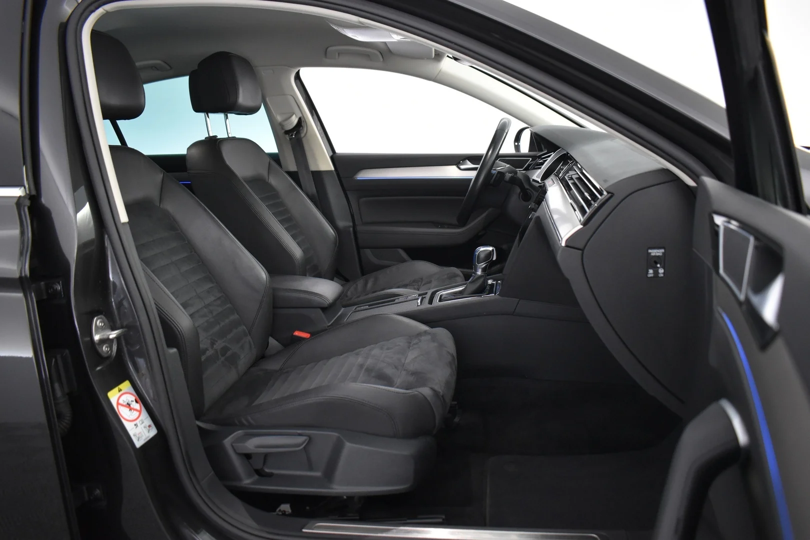 Car Image - 268g7MbaQrVqxbuydFUxkK