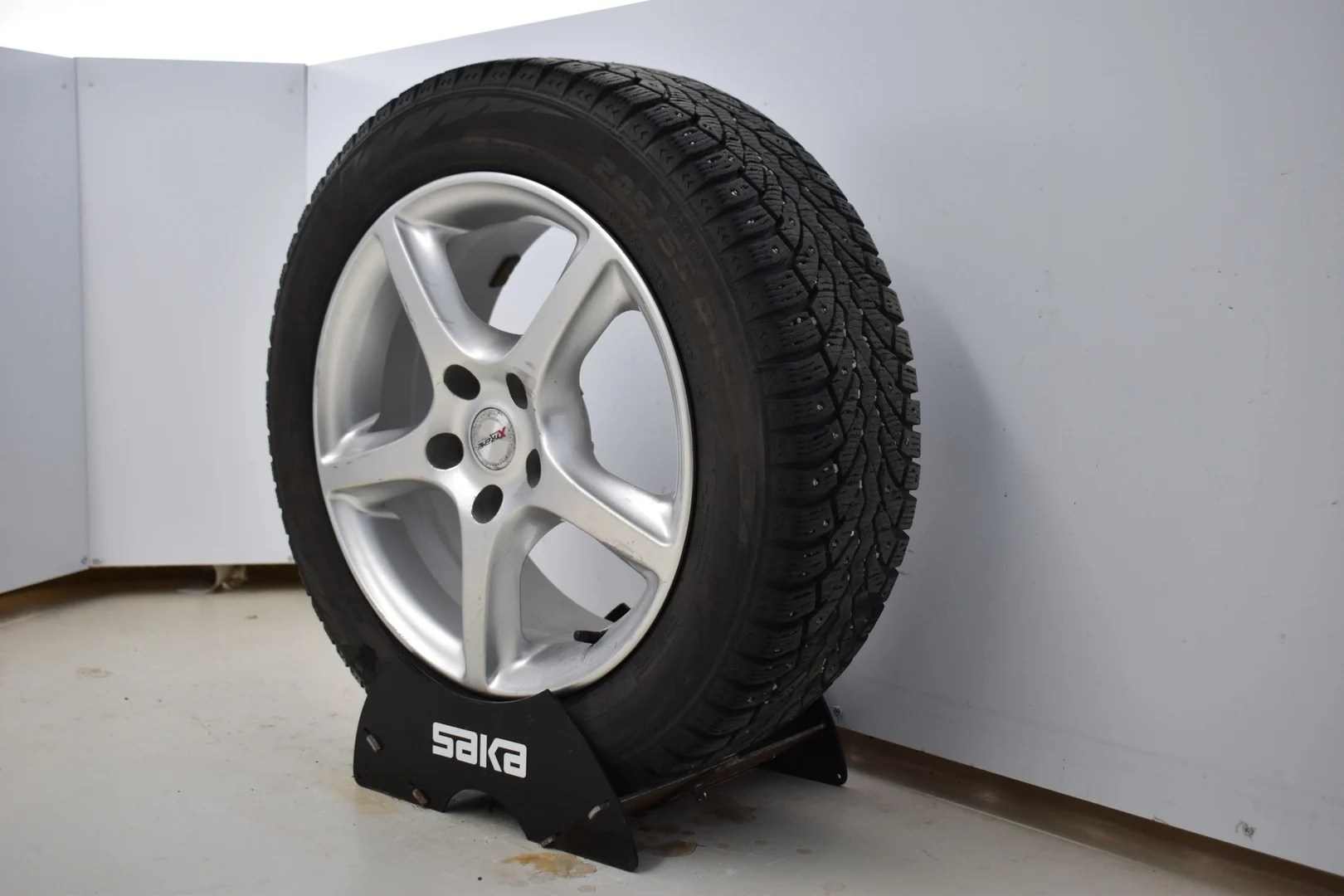 Car Image - Q9dK3XQl7aCYzATcJKQxc