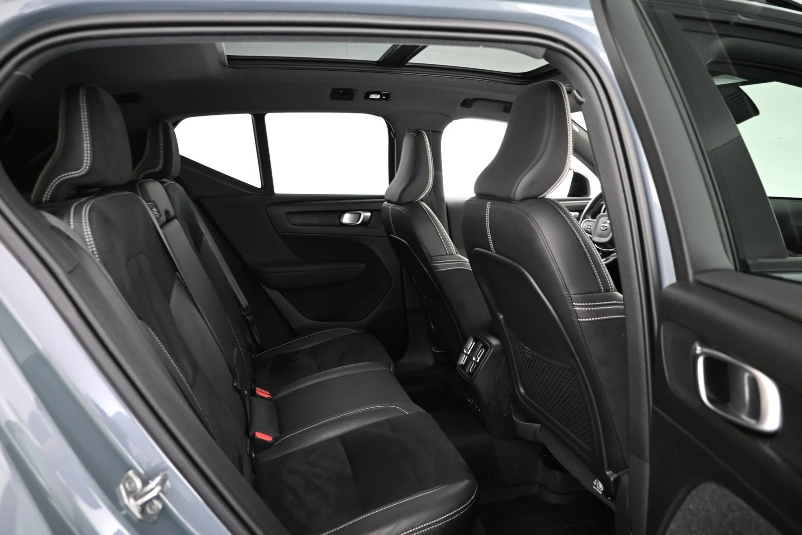 Car Image - Kj821CcfsaSwtk6lzrKK3