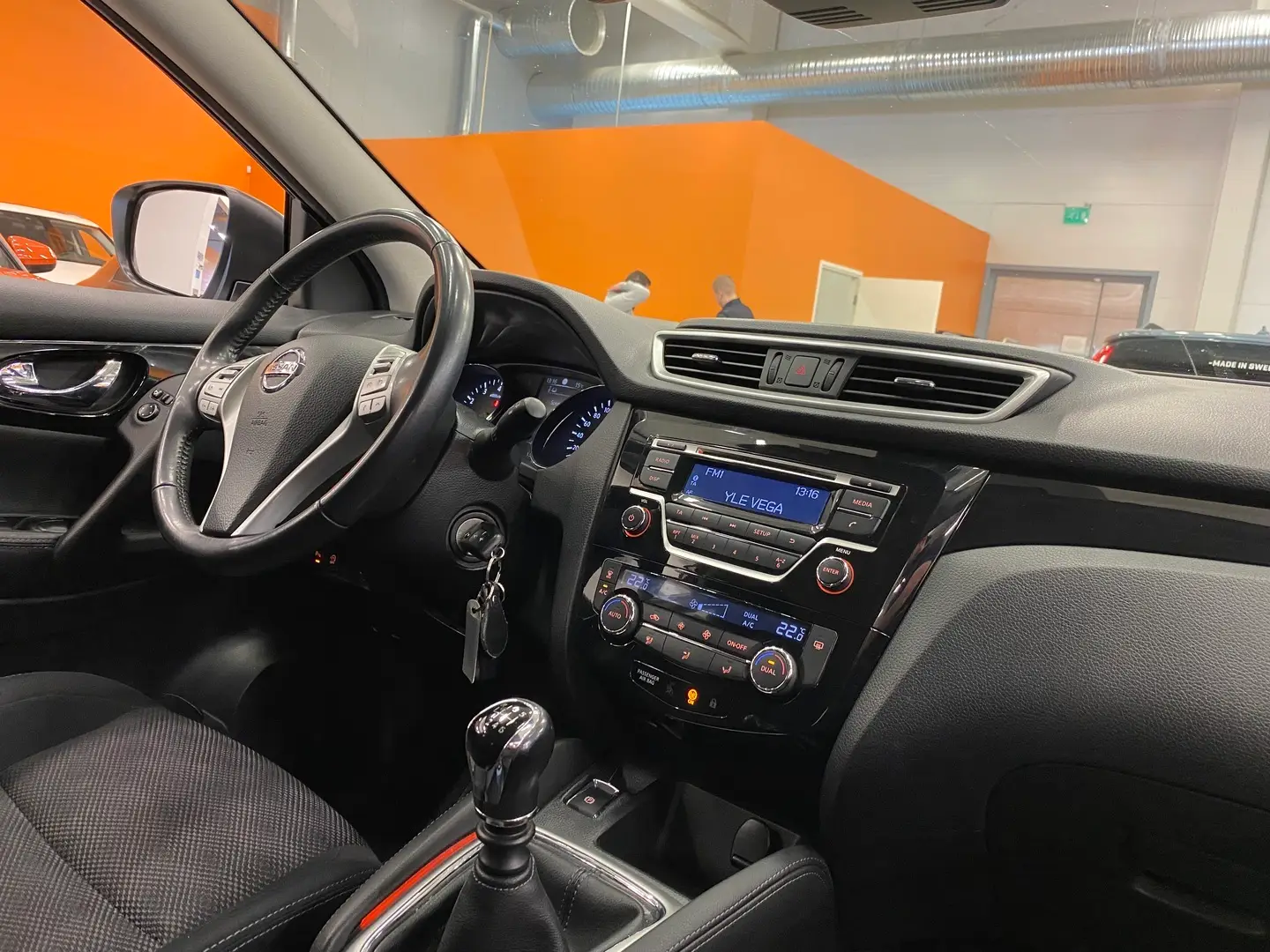 Car Image - 2A90p5dL8l2d5QWbeUHCfS