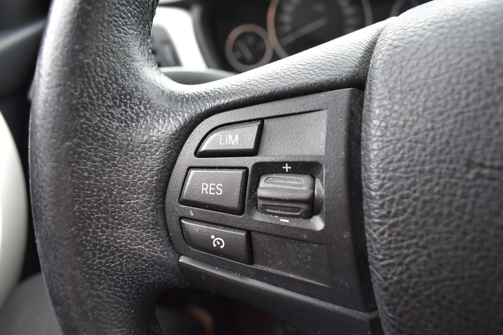 Car Image - 2nuCzqbDyf6WphJR4p8GSh
