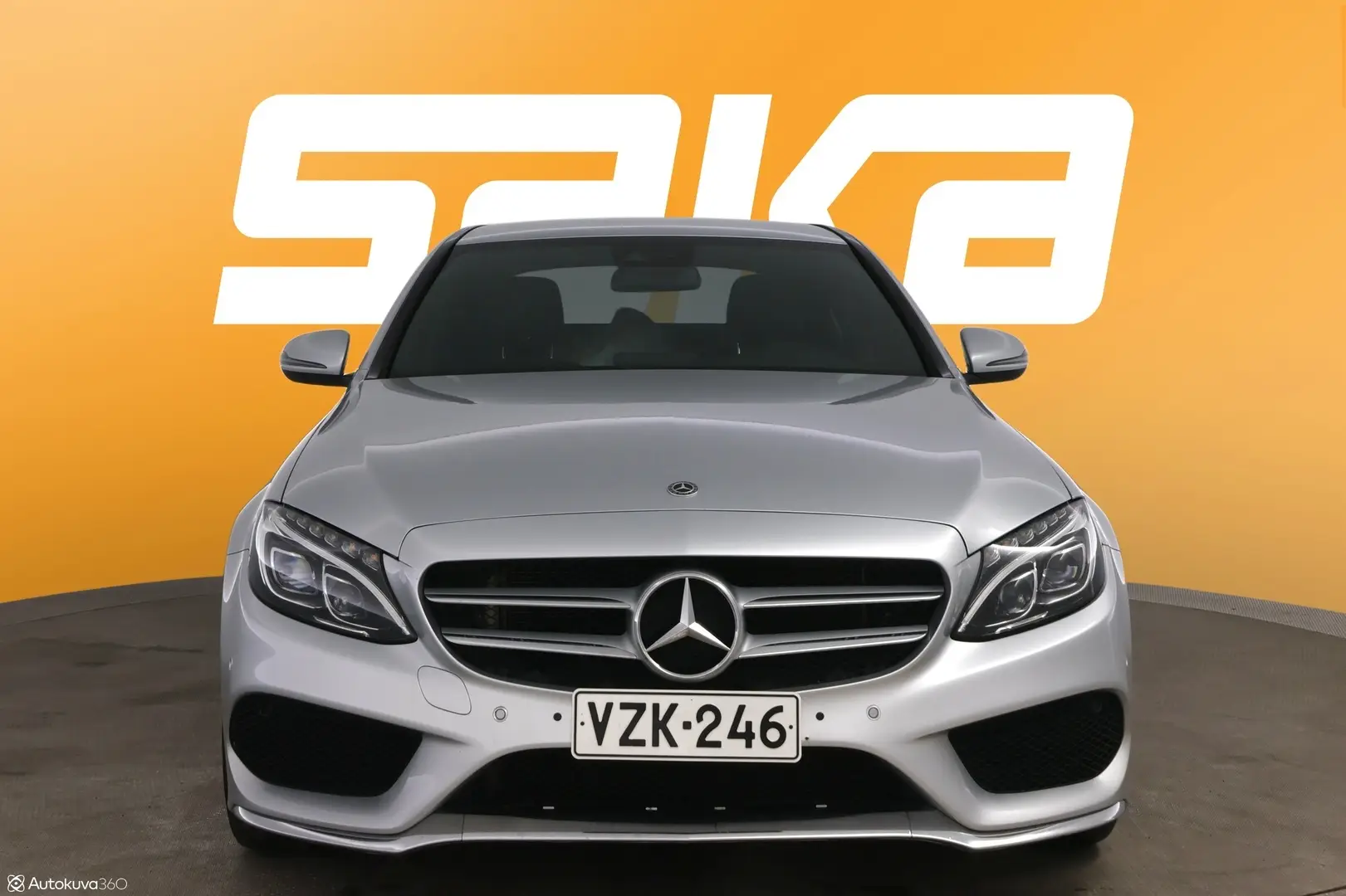 Car Image - 6oa2PnSgcKn8XiIgQU6WJO