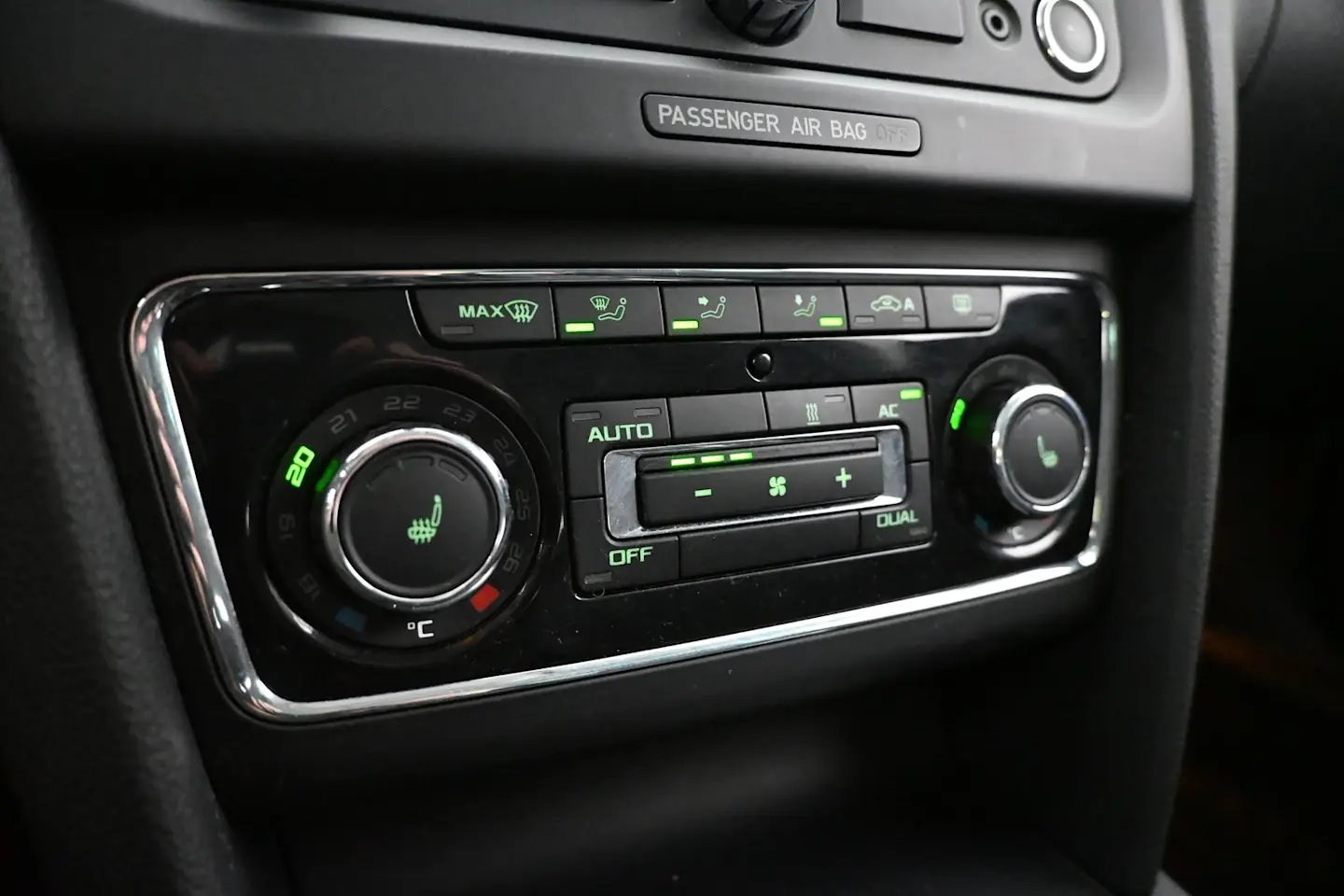 Car Image - 2gbnXzu47nrNFDmAGCnWQo