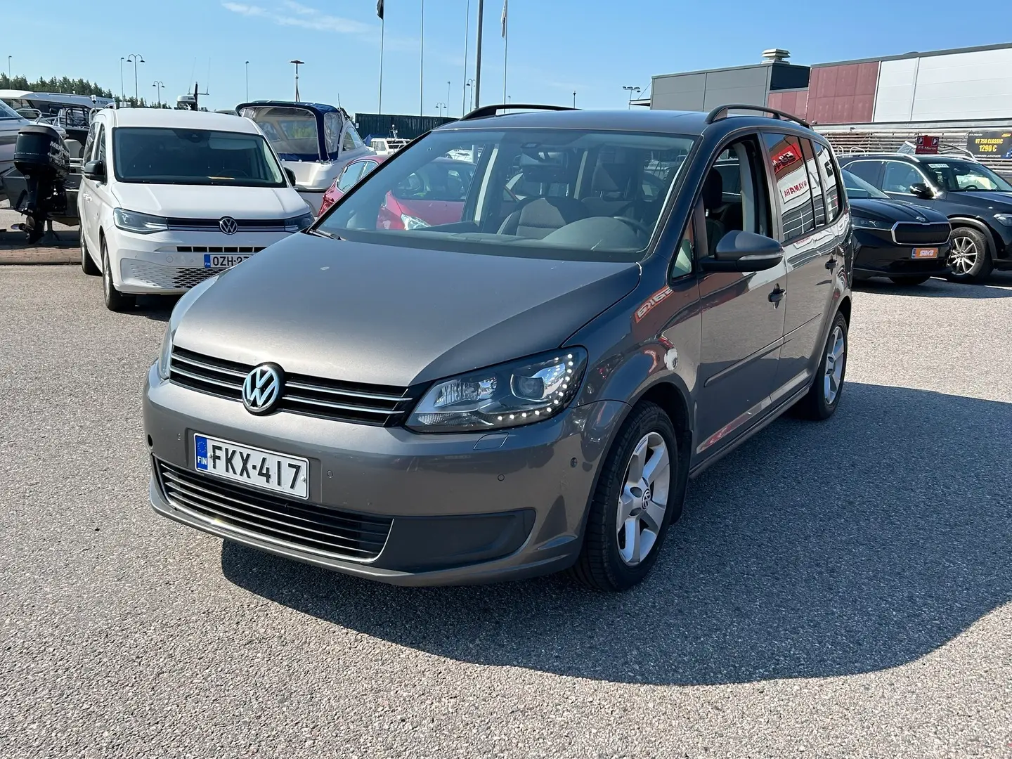 Car Image - 4ETsHPiijhSLaLRvVa1rVo