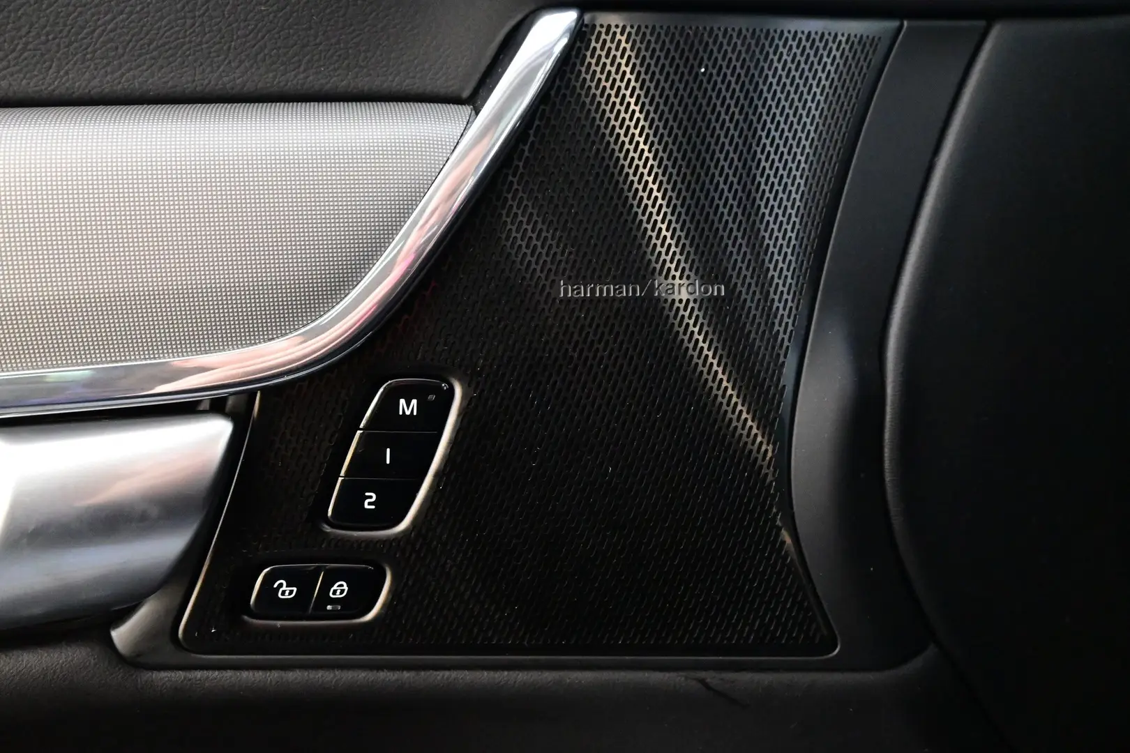 Car Image - 6kwnhe5ZbbolU6JFpTxfH9