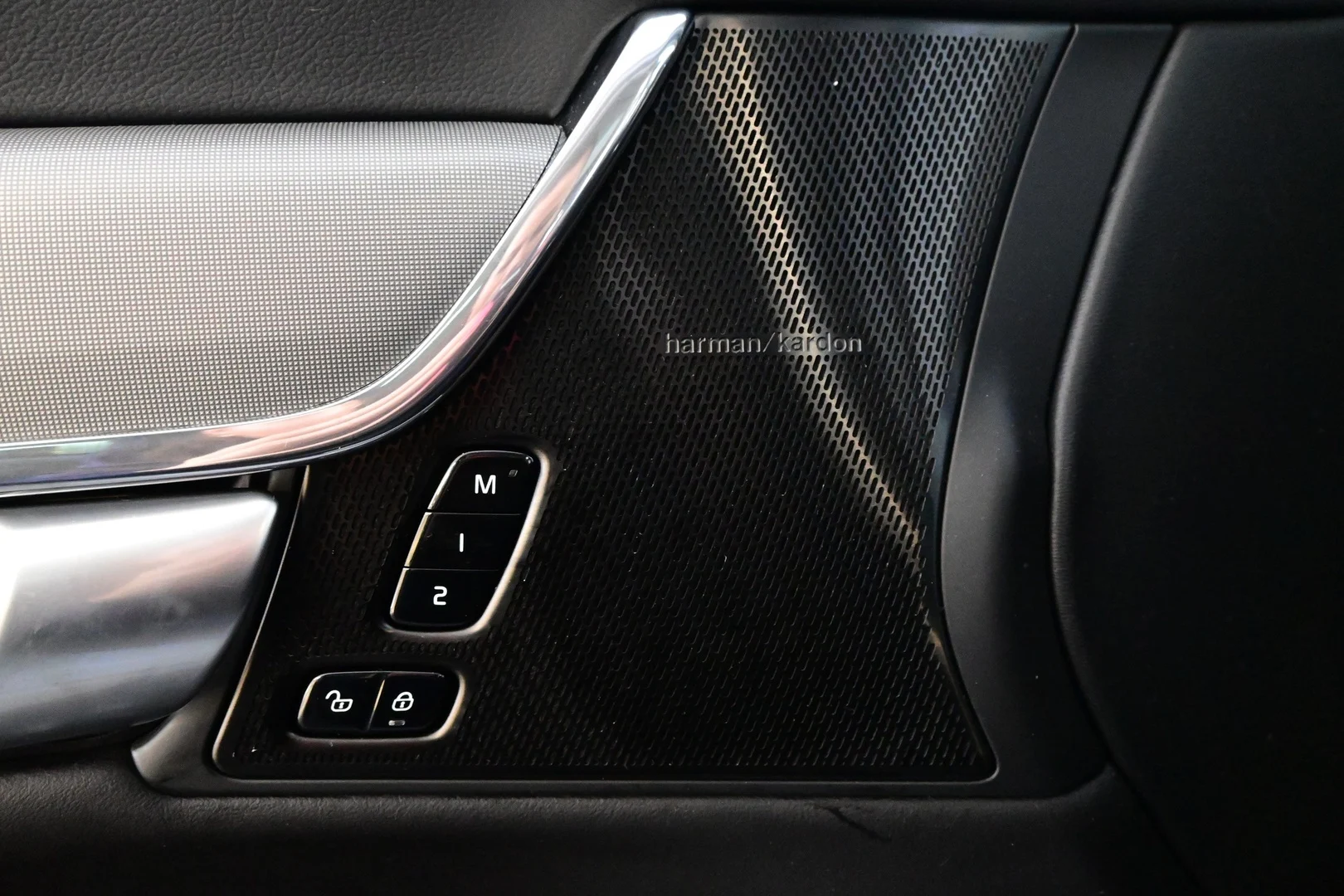 Car Image - 6kwnhe5ZbbolU6JFpTxfH9