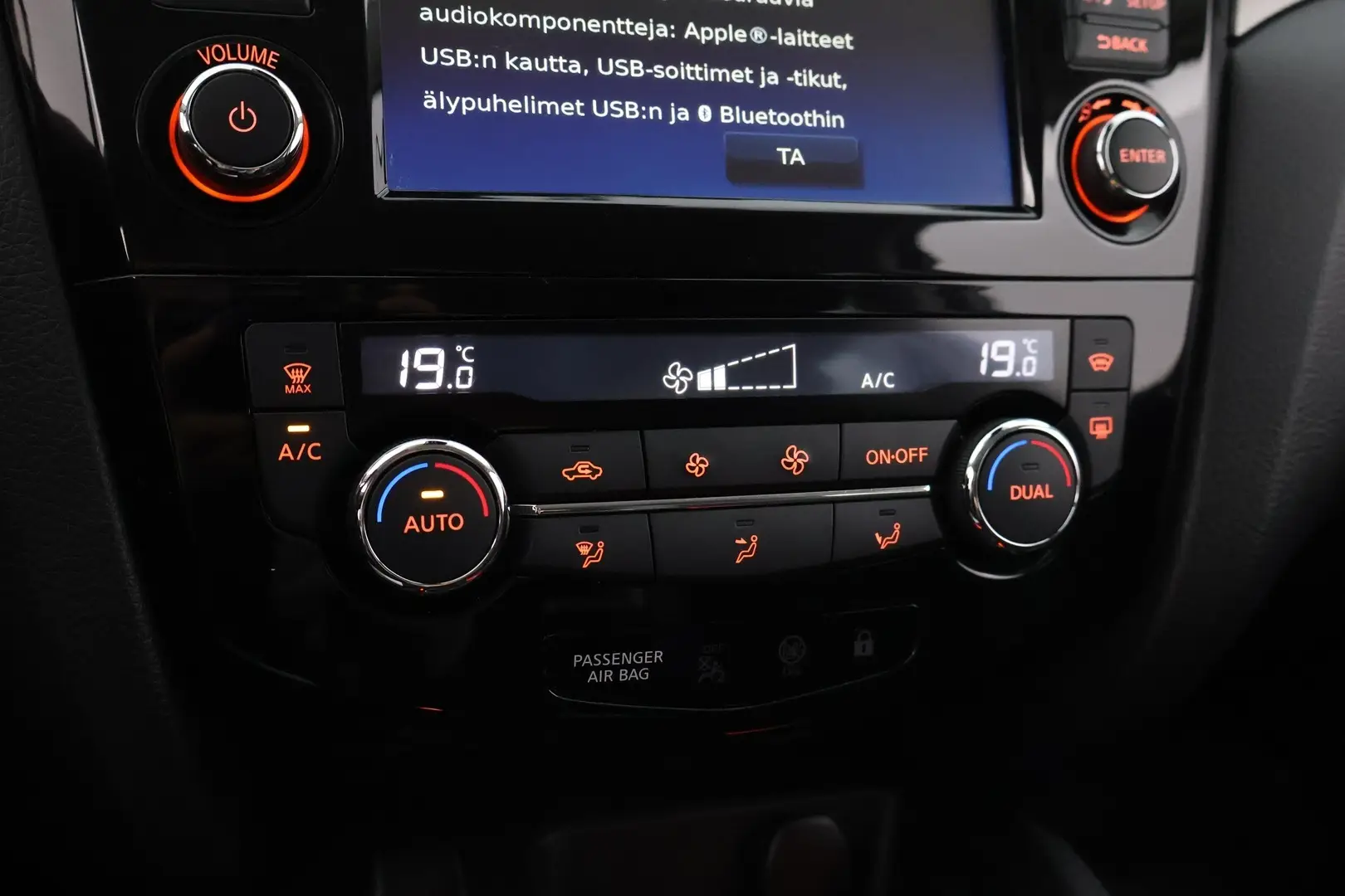 Car Image - 1OksG8heH5z9fONwzmspSi