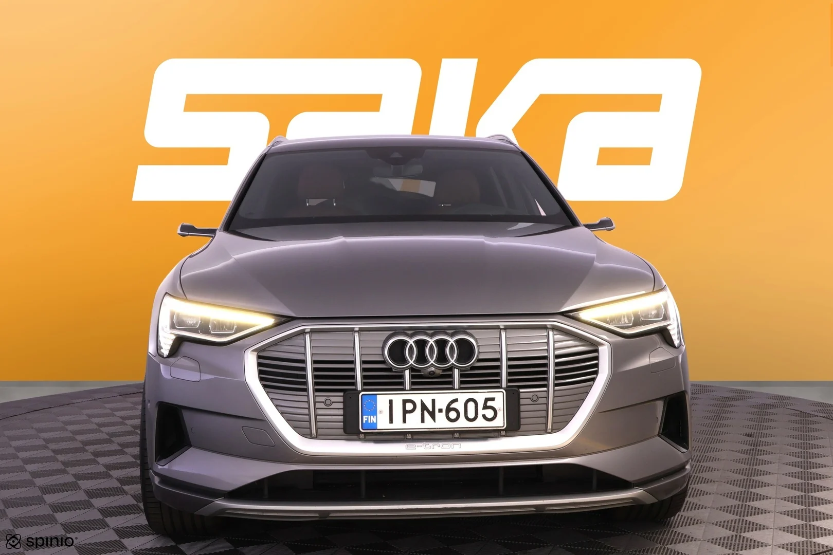 Car Image - 79pnkgPbSCuFjb7g3yoYBN