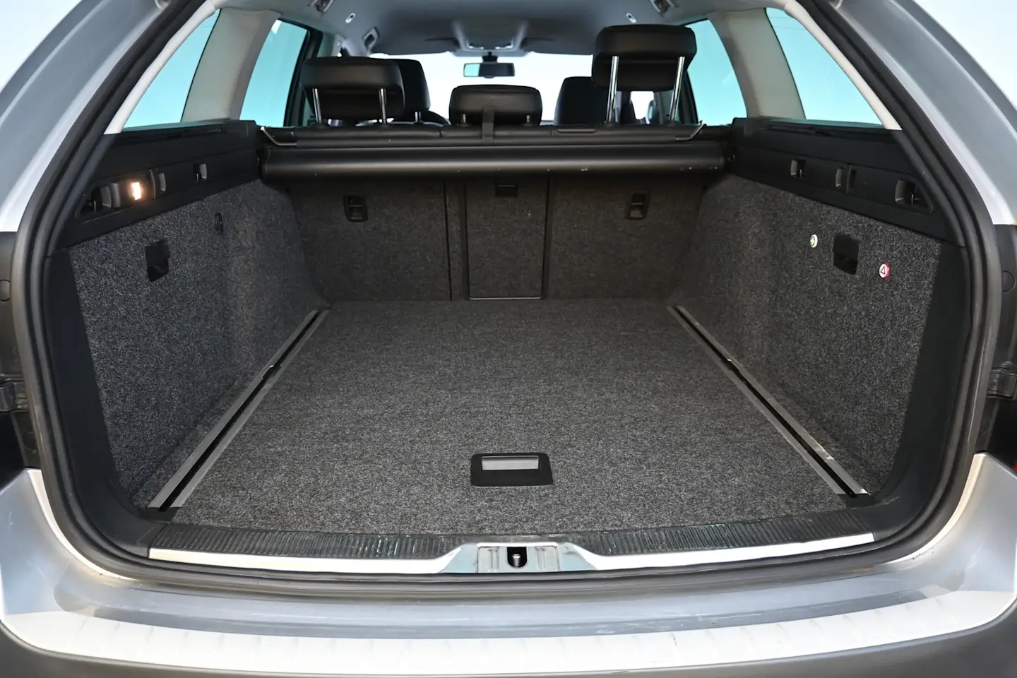 Car Image - 4BesYsQb66aXWKlW7kQJcY