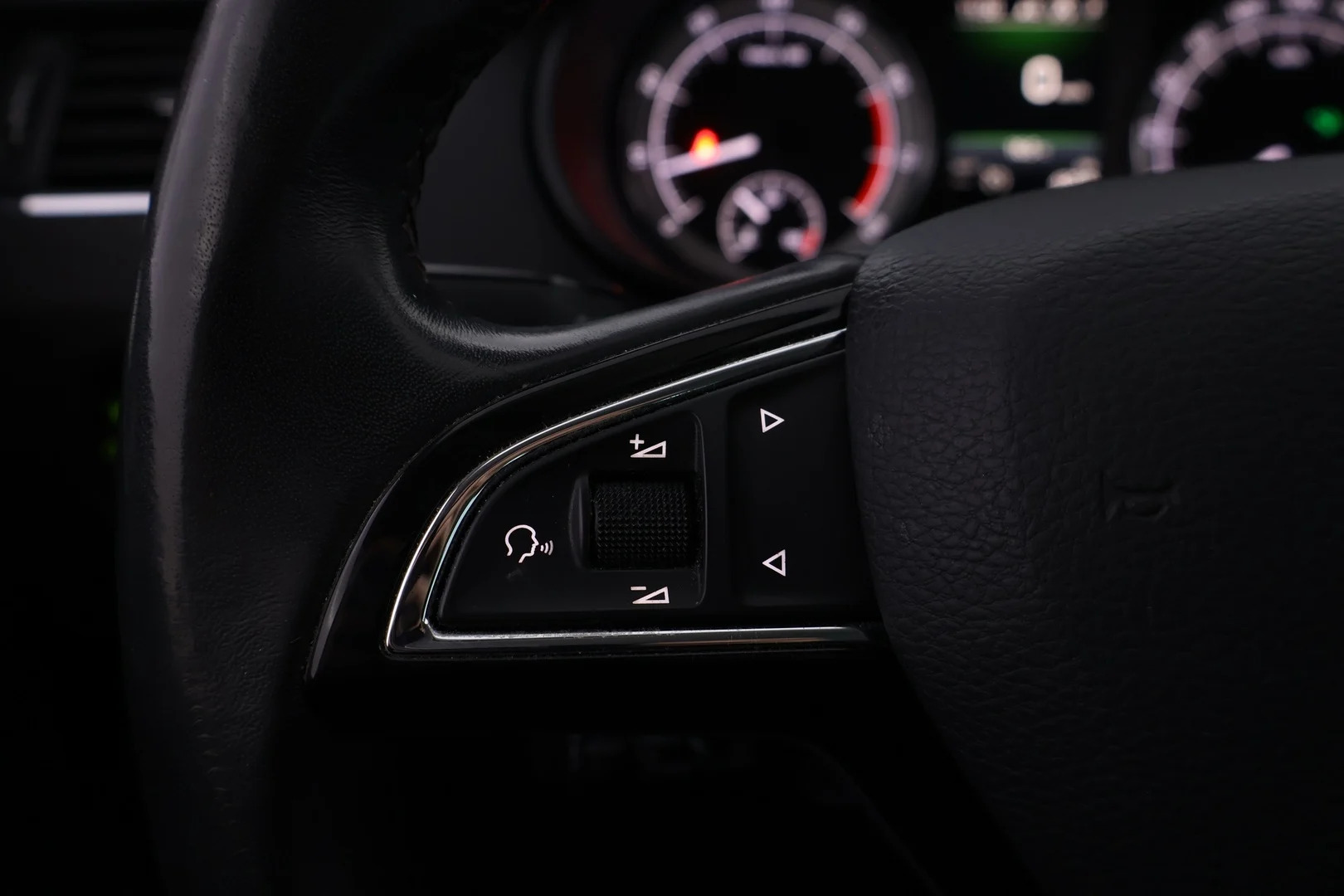 Car Image - 3tC5jKnGxh7WOO91jIADQv