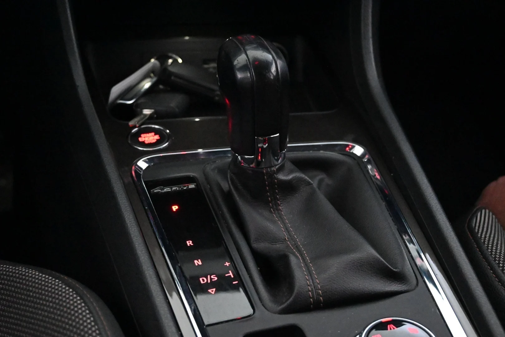 Car Image - 3DVq4ZGbU3qnrW7RRrQxsx