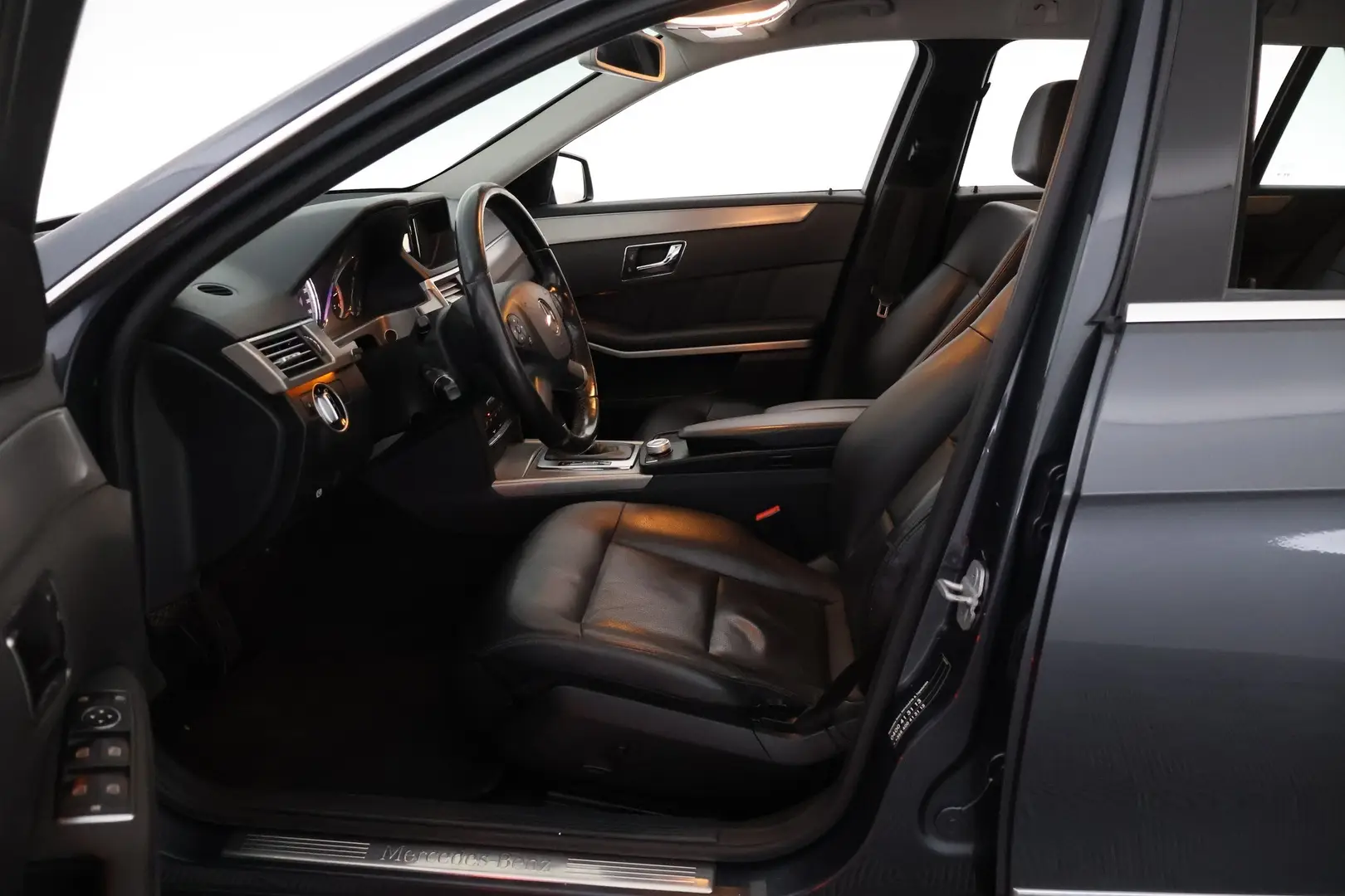 Car Image - gy1u4SJdgv4gF8thdclPm