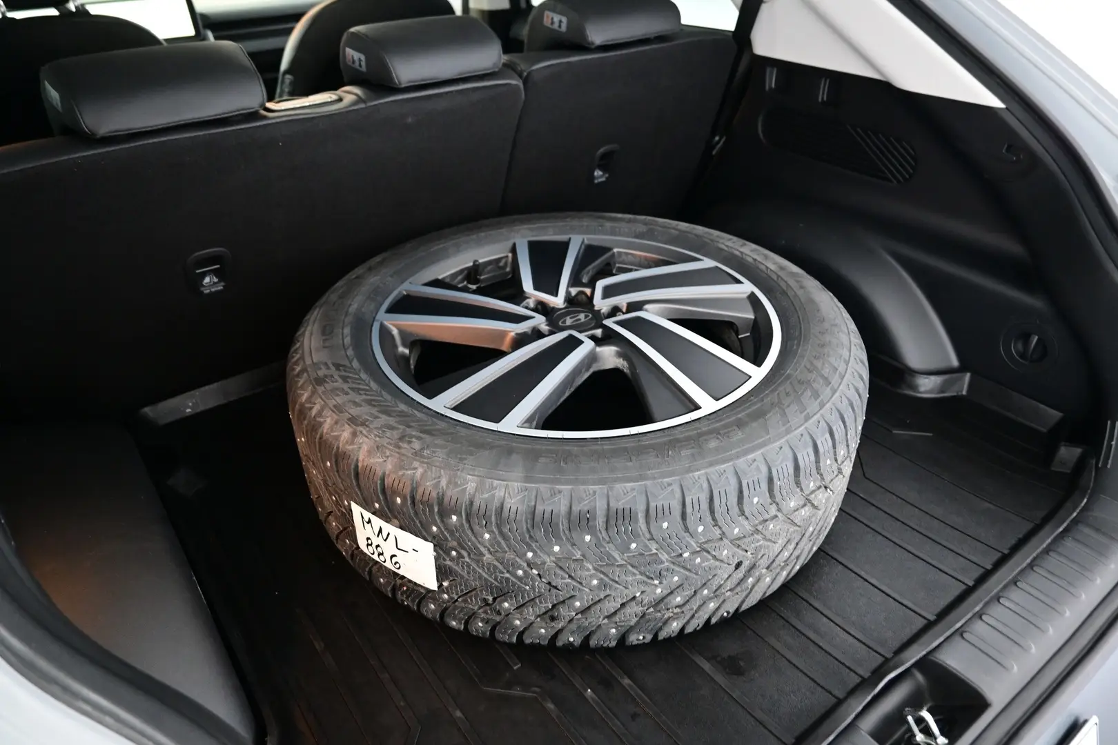 Car Image - 6R8z4dfygPyaJ0pEZnoDDS