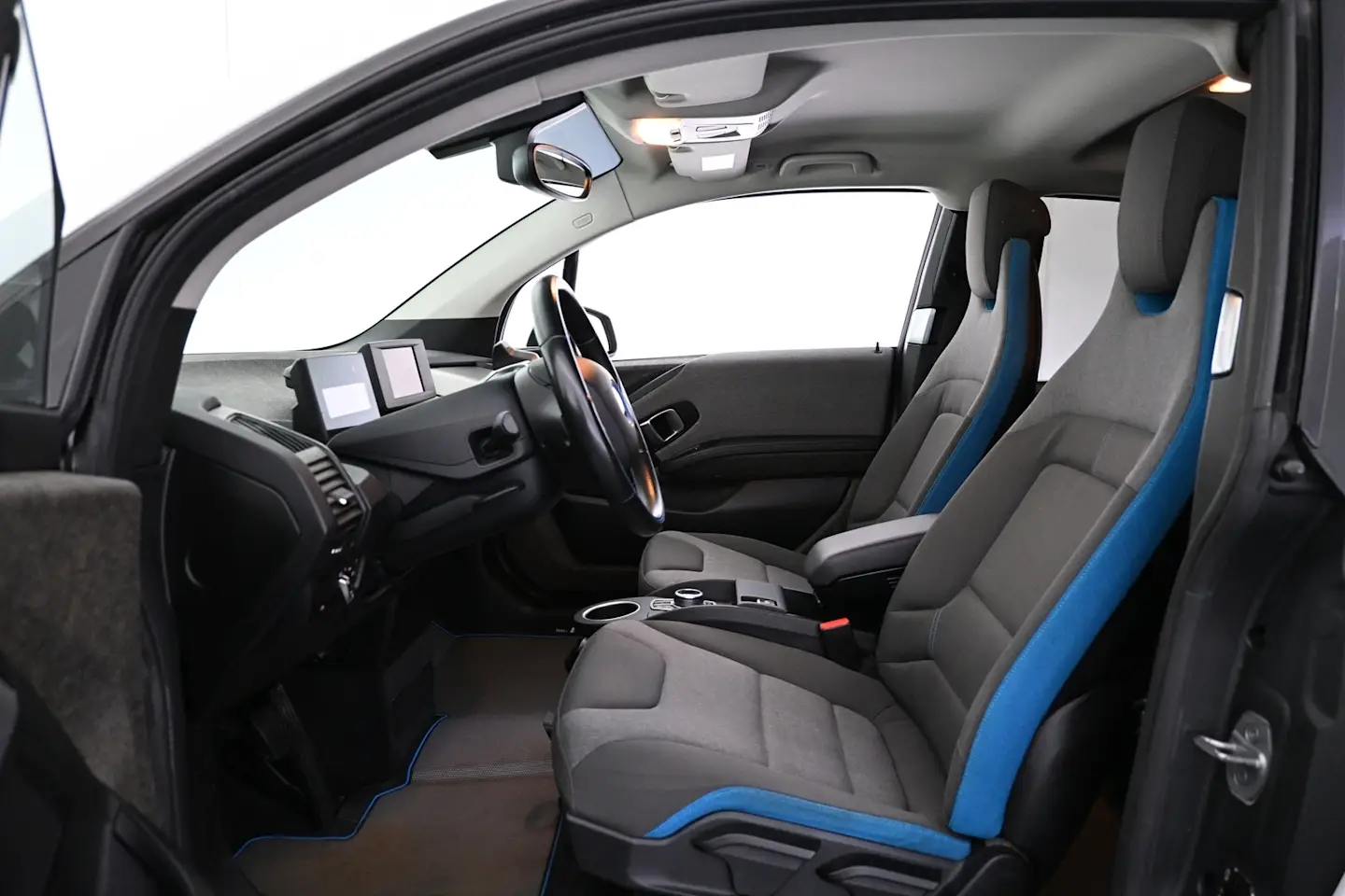 Car Image - 5O0oIB1f76HX5tRnqiEFp3