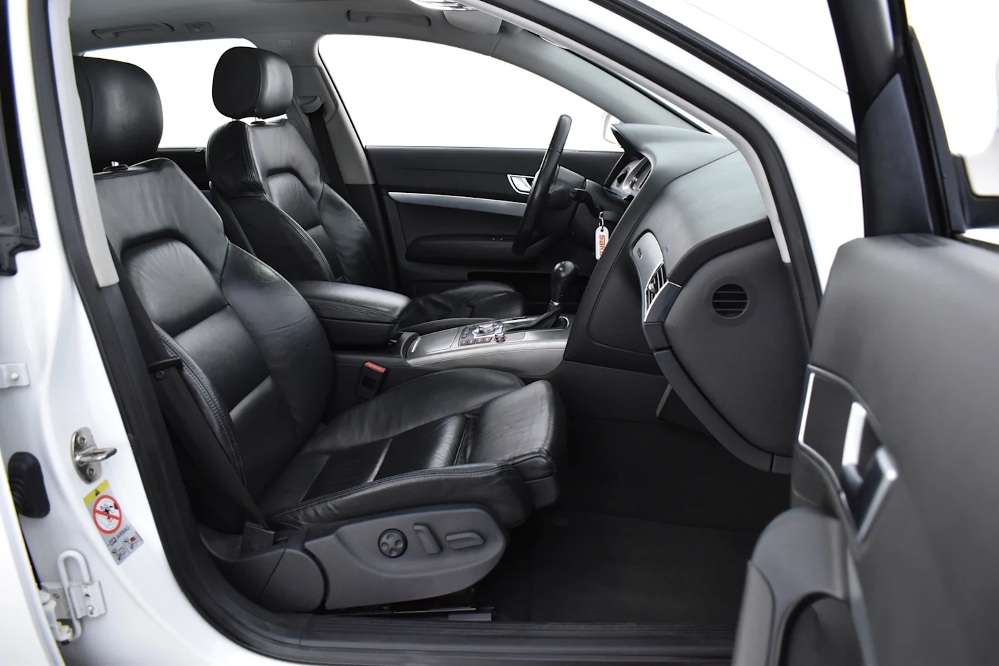 Car Image - 2T9F7VN3XHJGYc5phsLLS9