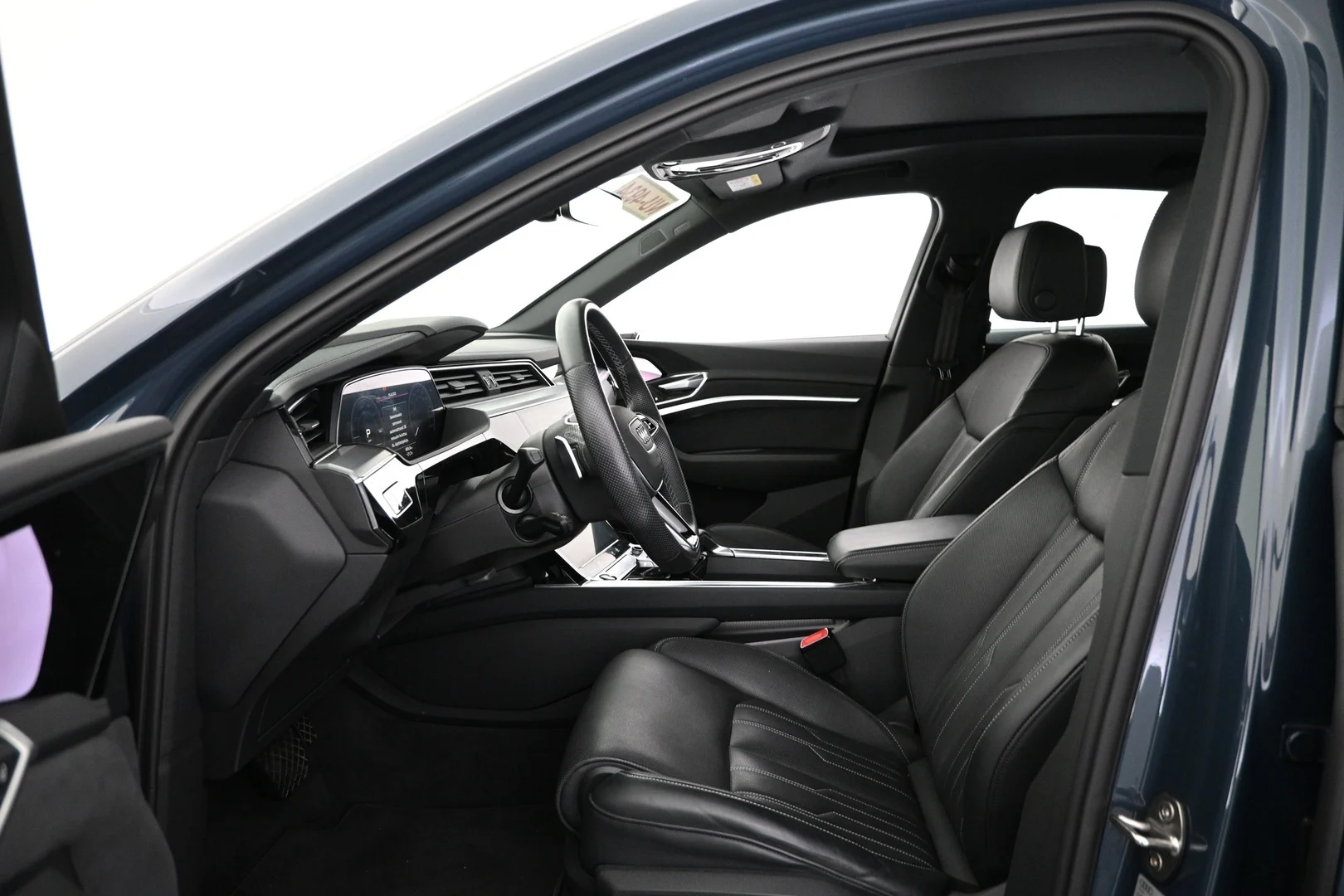 Car Image - 3VgidGU4GjRGluOBAdLlKo