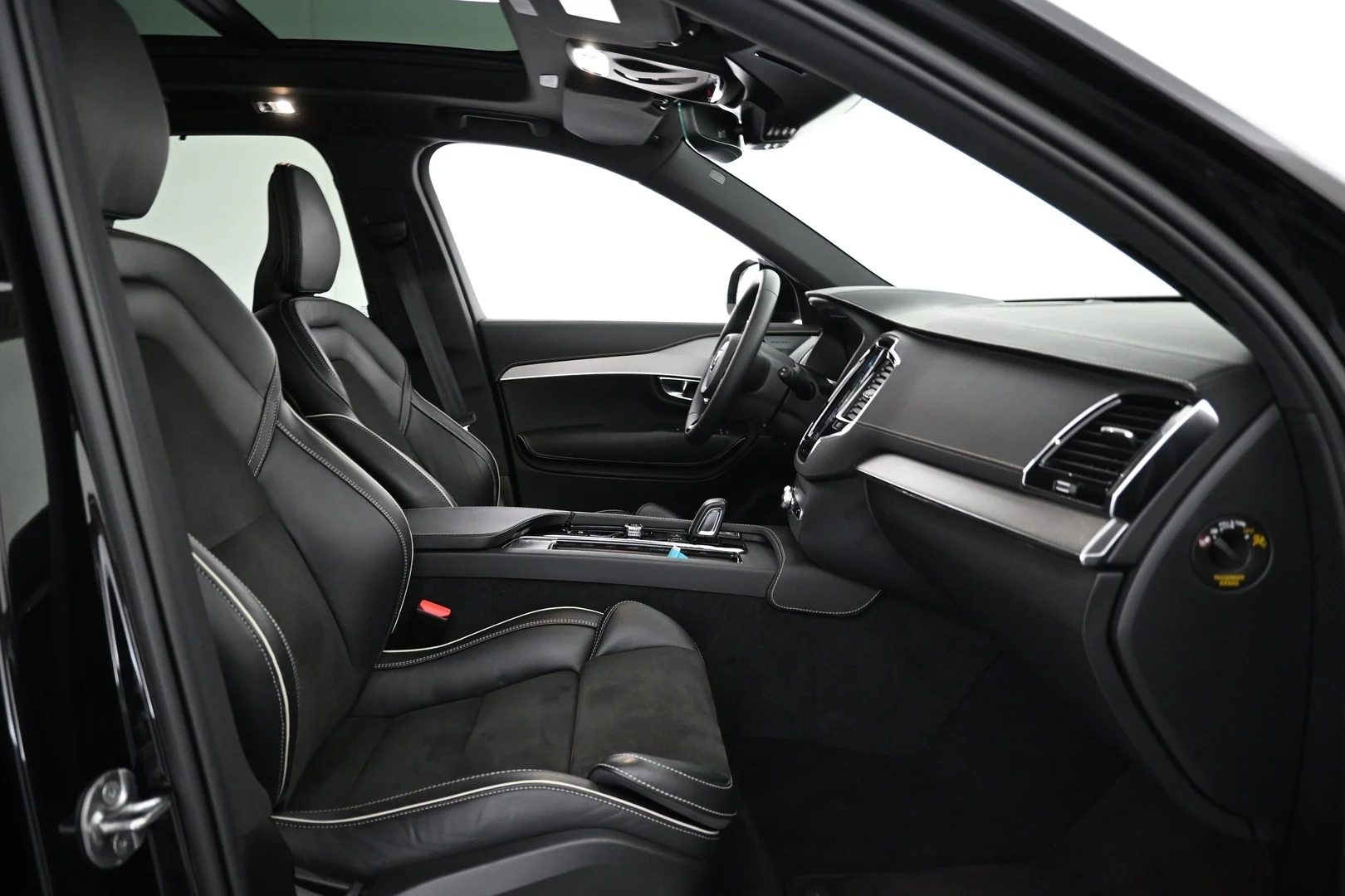 Car Image - 3sJcm7Va0zrvggOfKBHoGx