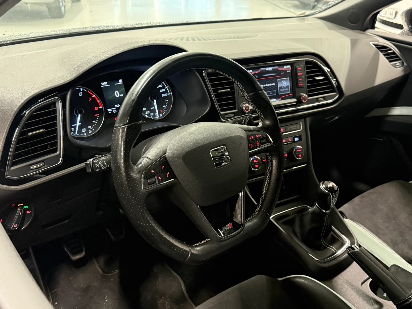 Car Image - 7MIFnxDAPekjhOOh2ppQNT