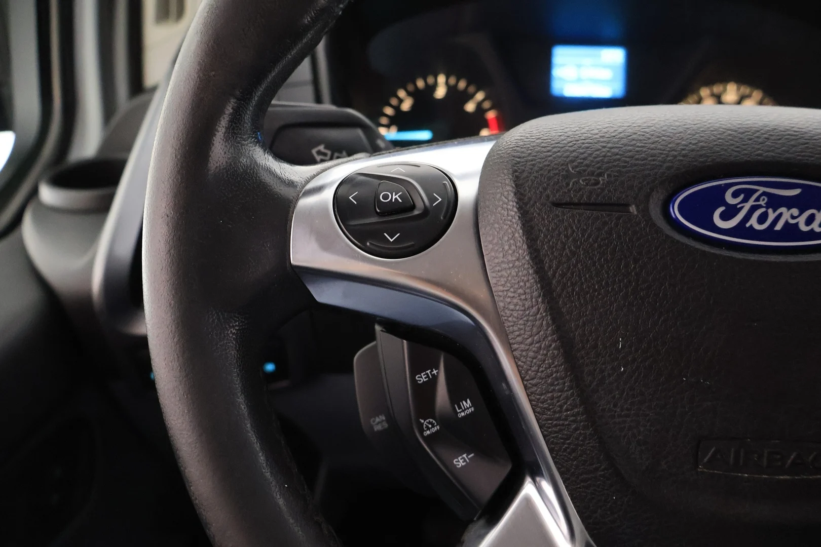 Car Image - 1xKDwPC761JjNirSzKkrpz