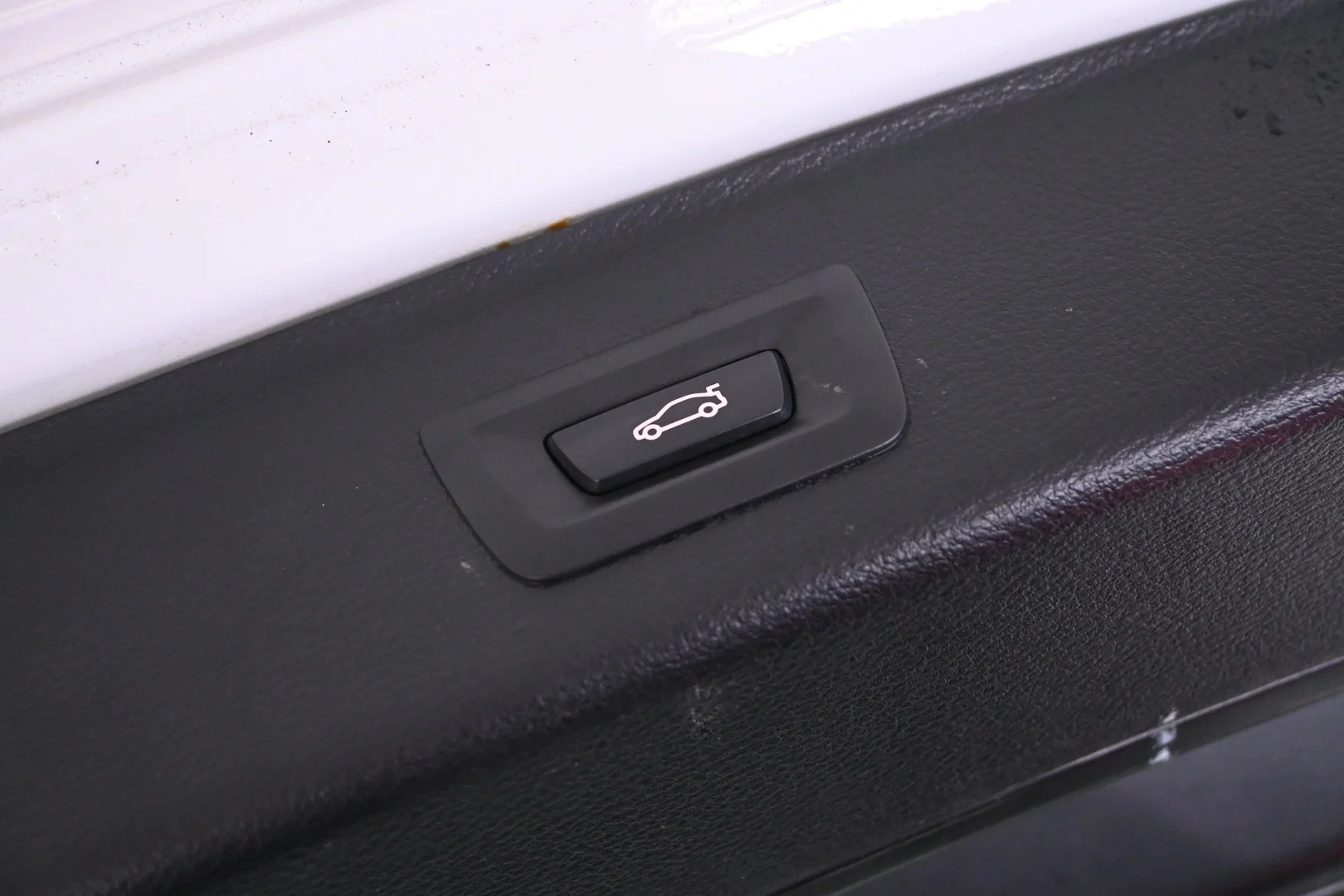 Car Image - 4AKlmxwam0BZfcCYnSb6D9