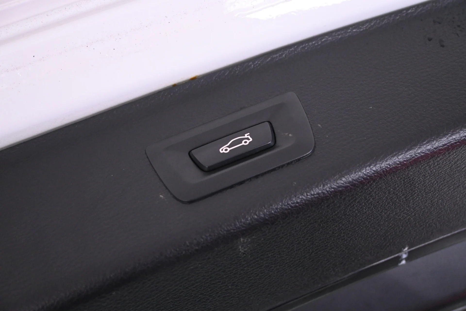 Car Image - 4AKlmxwam0BZfcCYnSb6D9