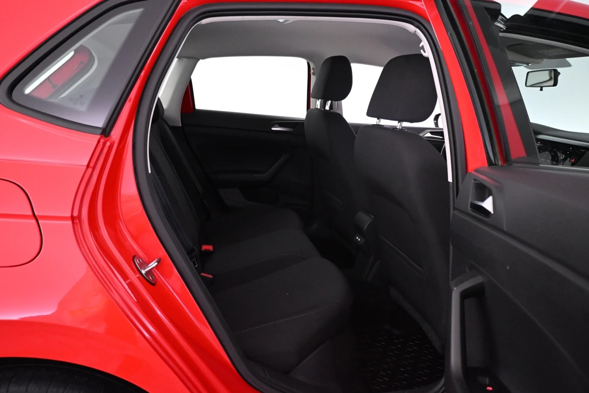 Car Image - 21c7fiLYPuclnc8dGffnGx