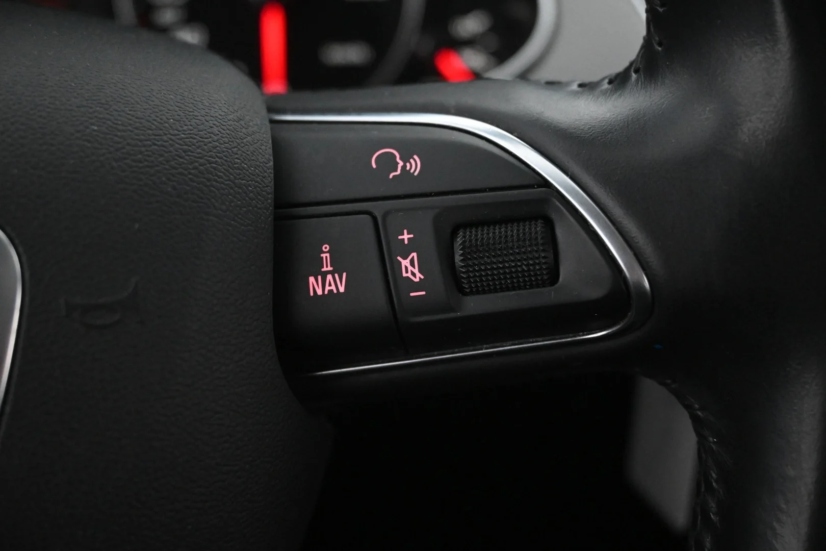 Car Image - IKafKCqk2gRkd0hssUMUs