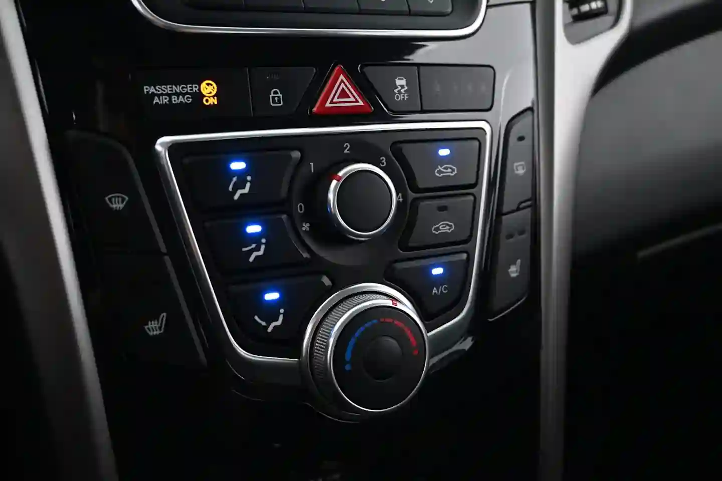 Car Image - 74uA31mwC69ItRJSgbyE29