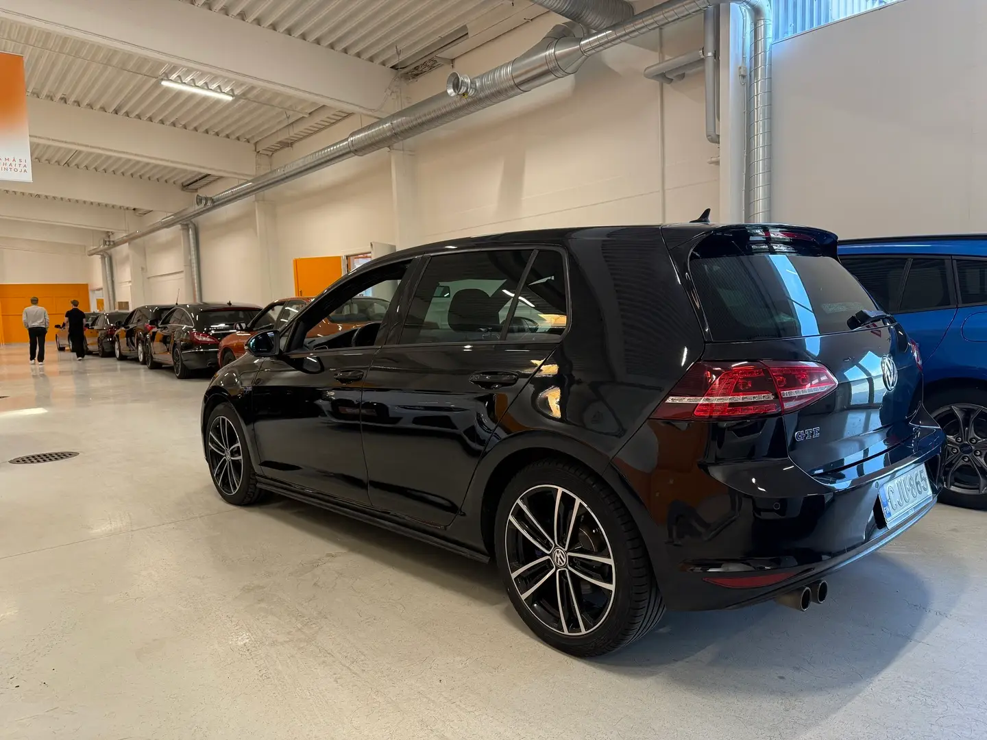 Car Image - 74CP2u5TMS9qwrkX1Zwg9m