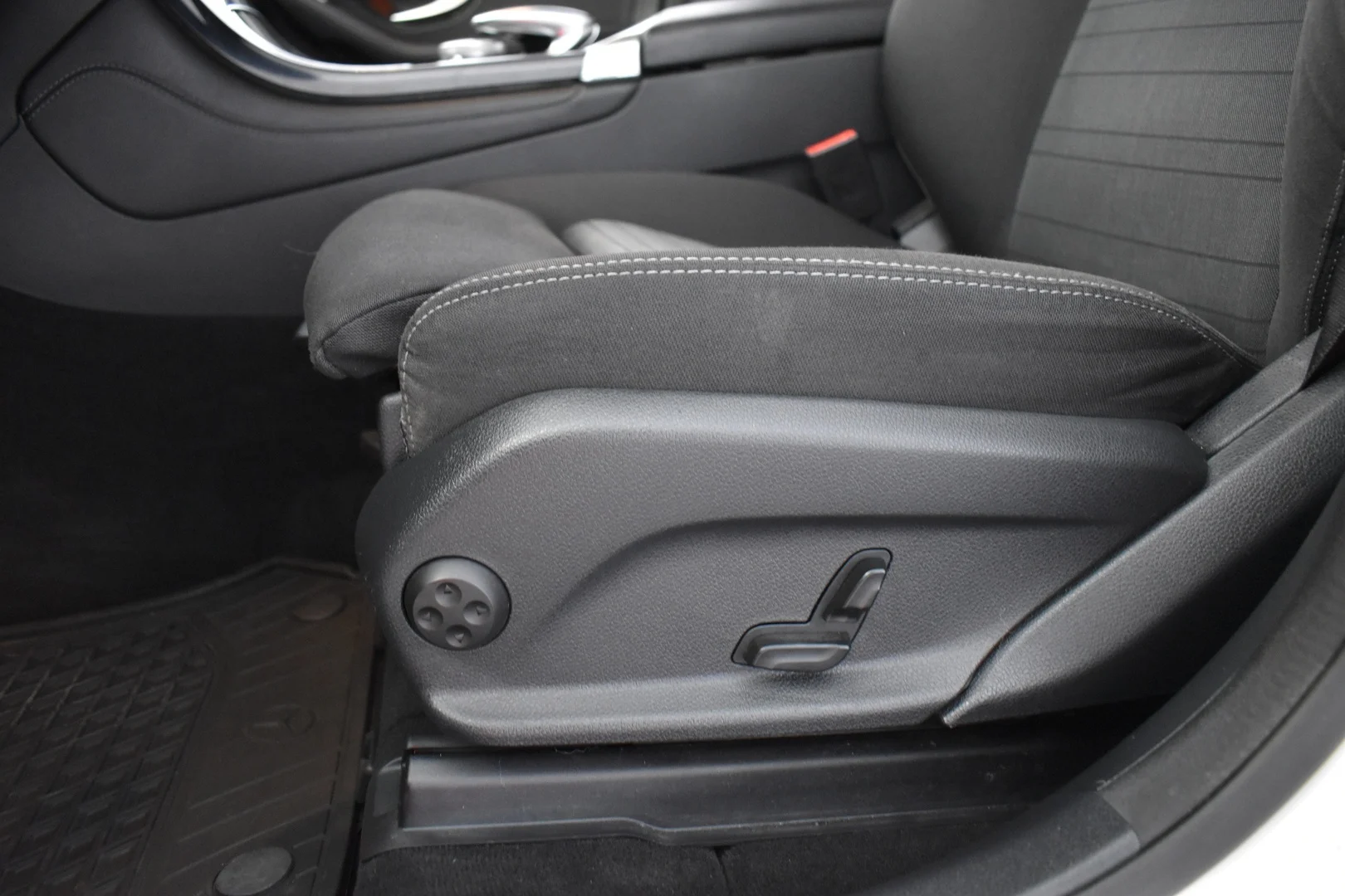 Car Image - 5XW2KmuiCsW77Ntmrct2hl