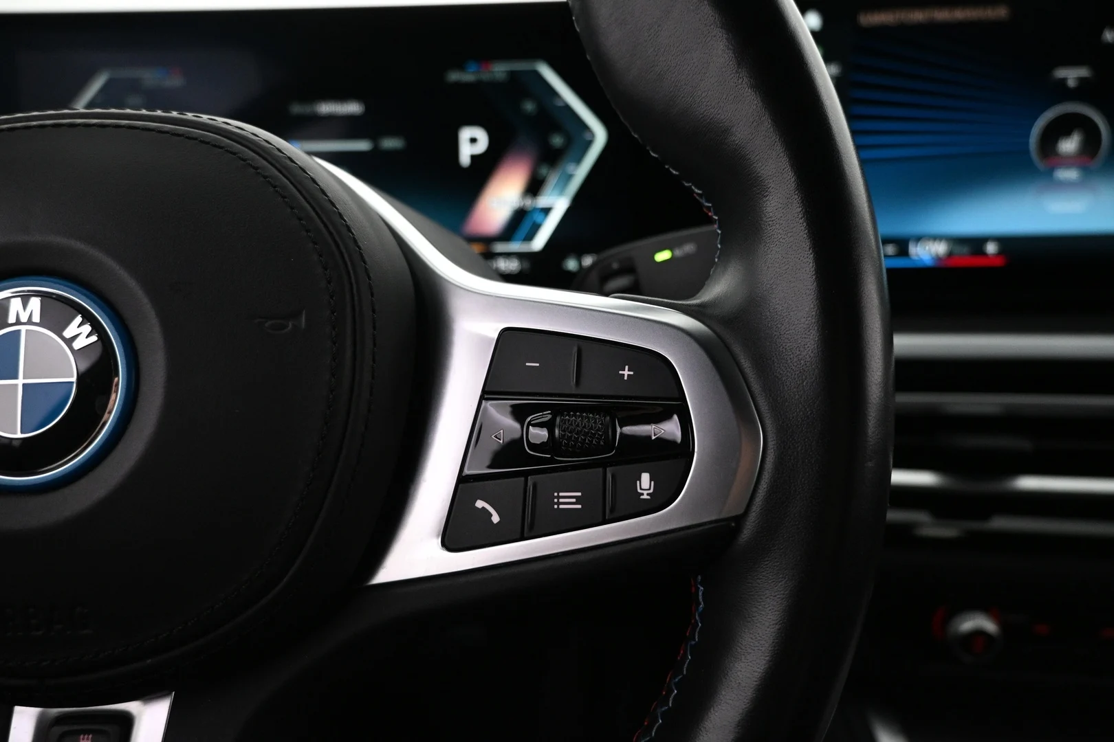 Car Image - 19UYJc9TFAEf7pSRHPe5FQ