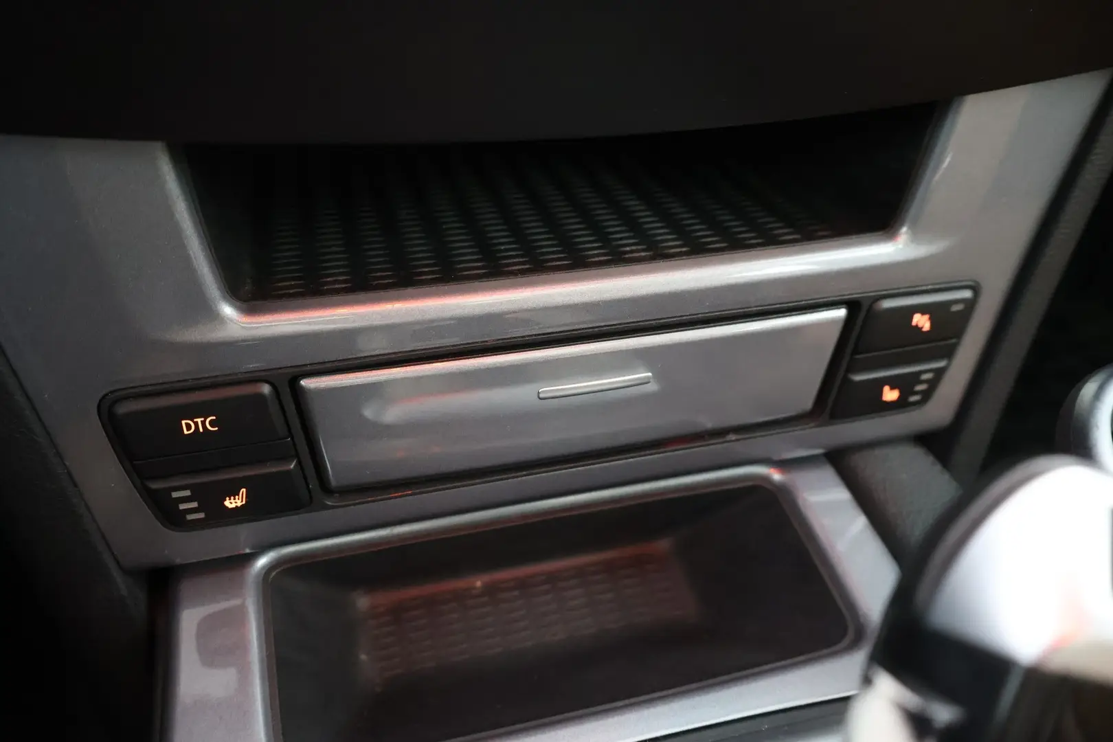 Car Image - 8kTN42r3JTpYHMjQ8x1bT