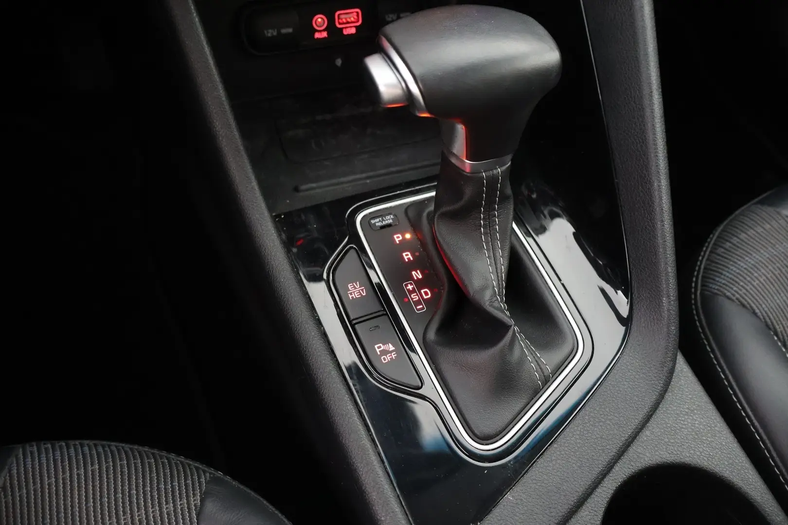 Car Image - 6j9RTFJLX1DNsgNUEtrq4K