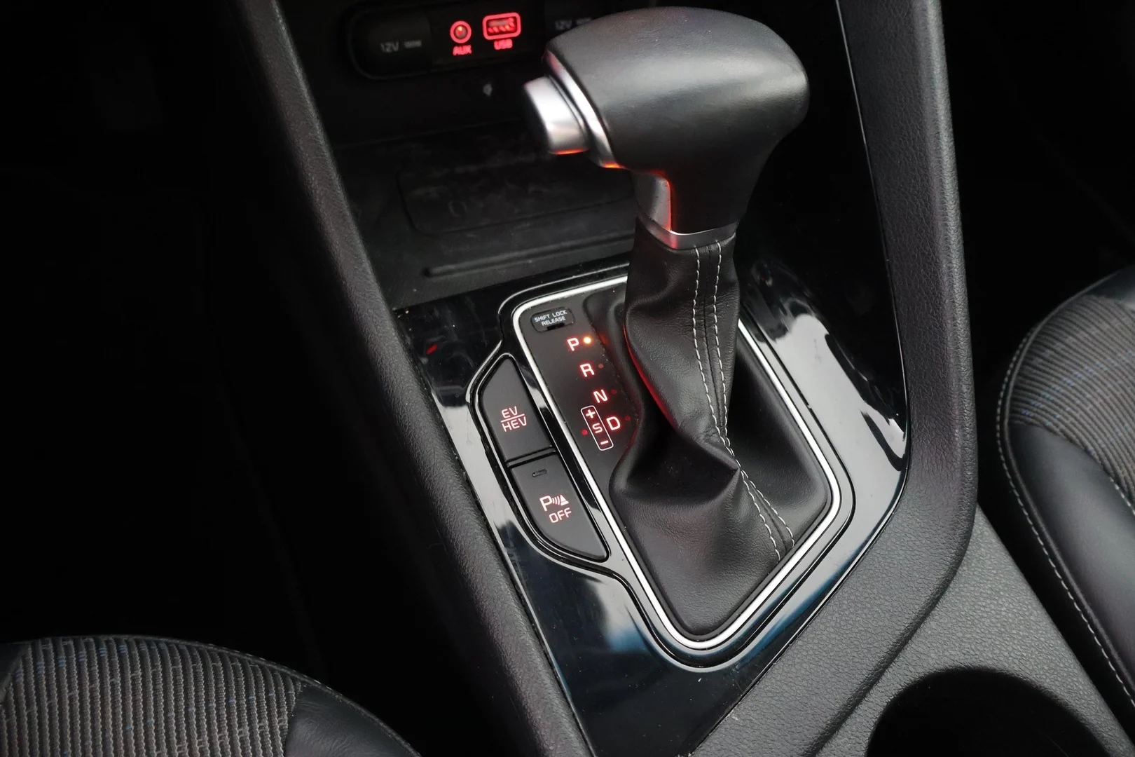 Car Image - 6j9RTFJLX1DNsgNUEtrq4K