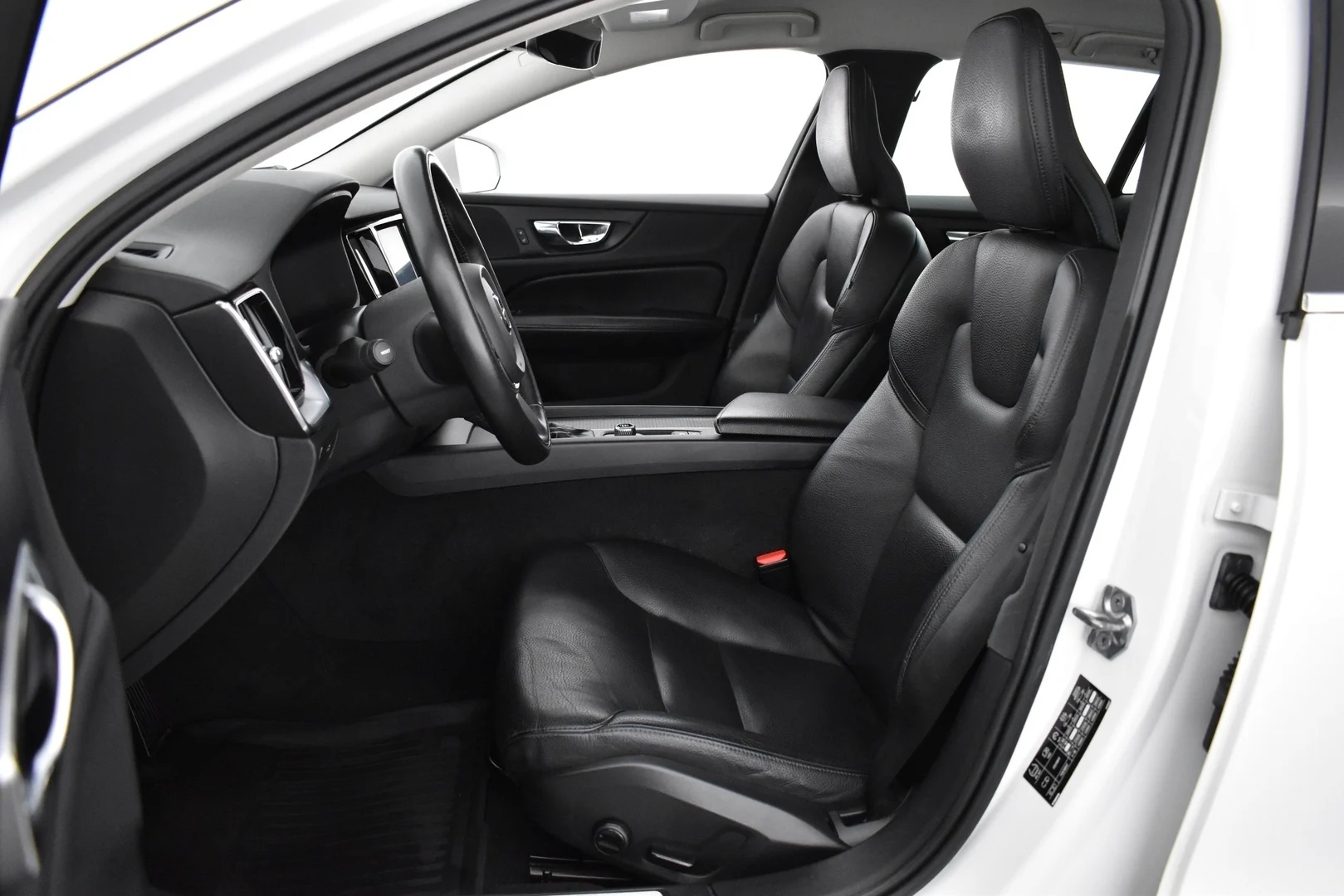 Car Image - GUBVch7mMNyPzyCuasnGS