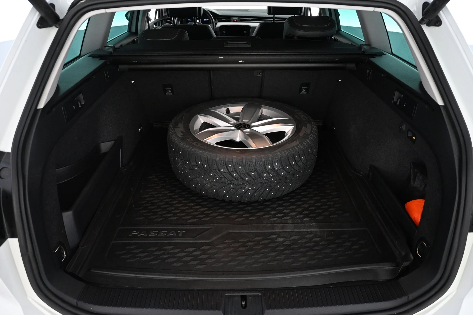 Car Image - 4lHQCZrouMHQkZhaKCONGE