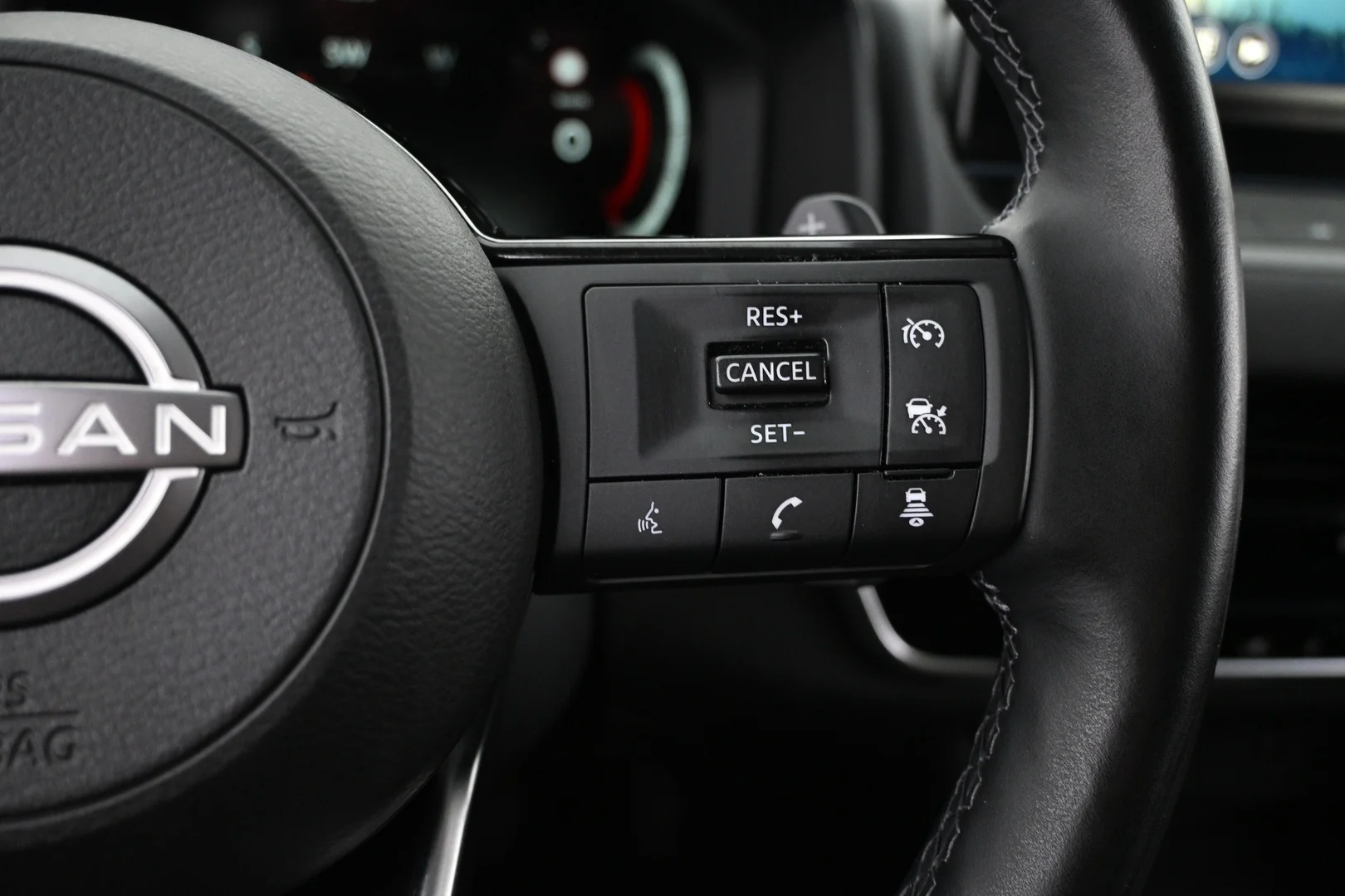 Car Image - 2qY1ioKgI6oRSZwzGFbYFU