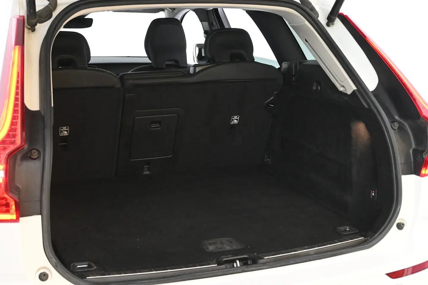 Car Image - m2boAQbSxQxH1pFwrENaH