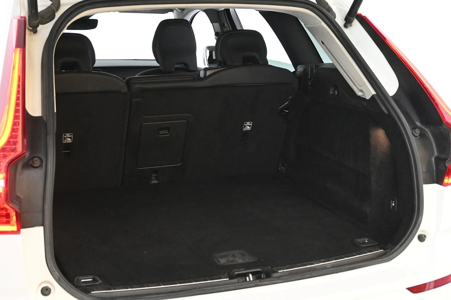 Car Image - m2boAQbSxQxH1pFwrENaH