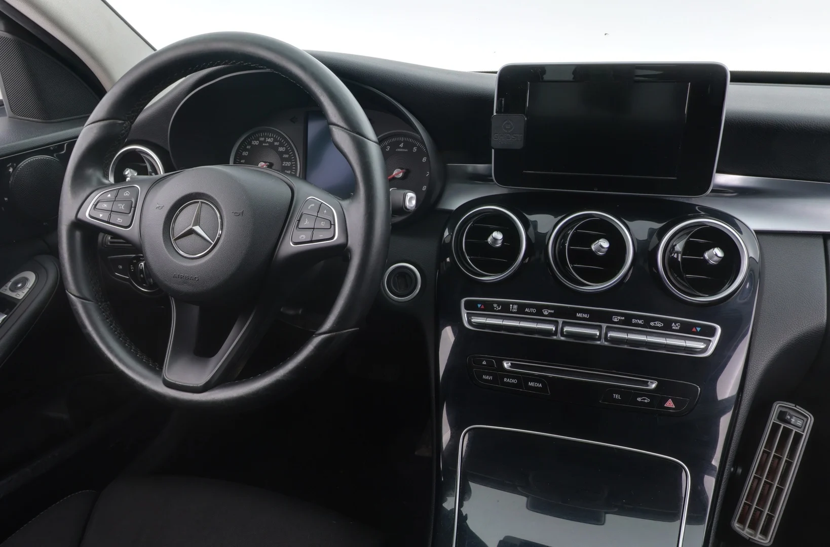 Car Image - 7EIWZH8T4AIq00V1zwe6Tp