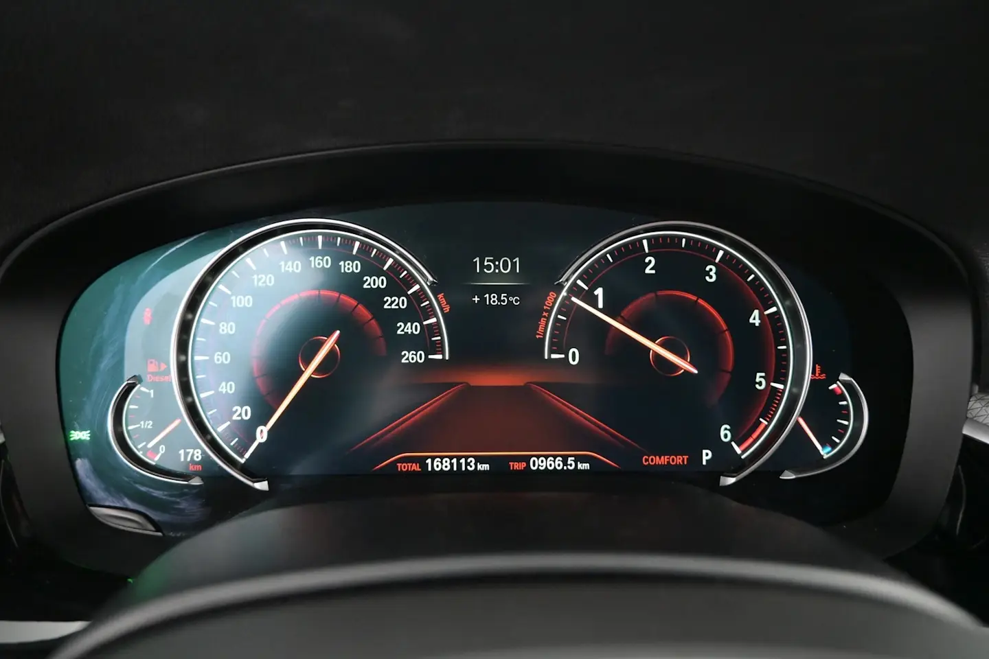 Car Image - 2cstSpAzBwdTJZjz5NxGnB