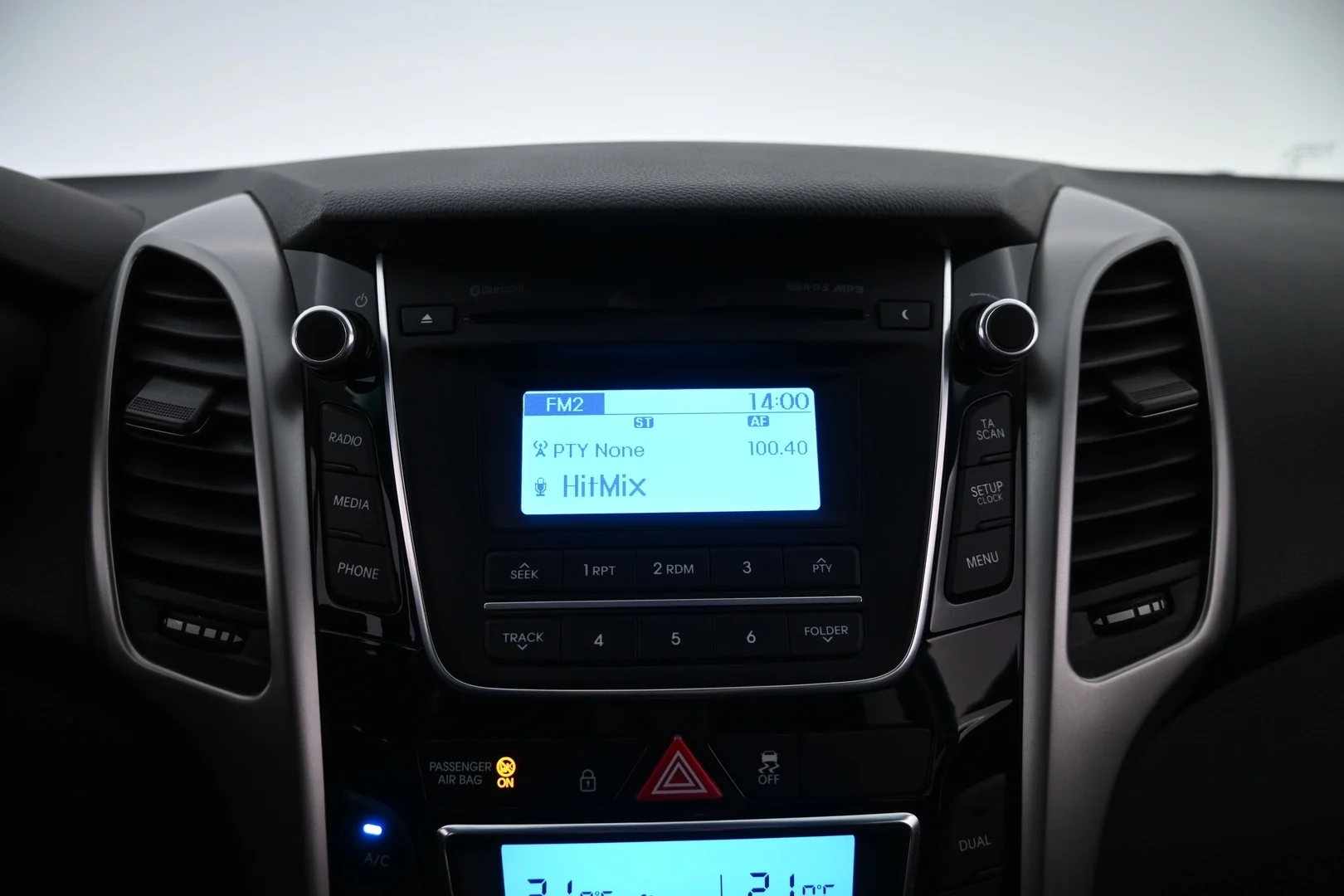 Car Image - 2JdnlRHQxrrFLmfBcZrJ5N