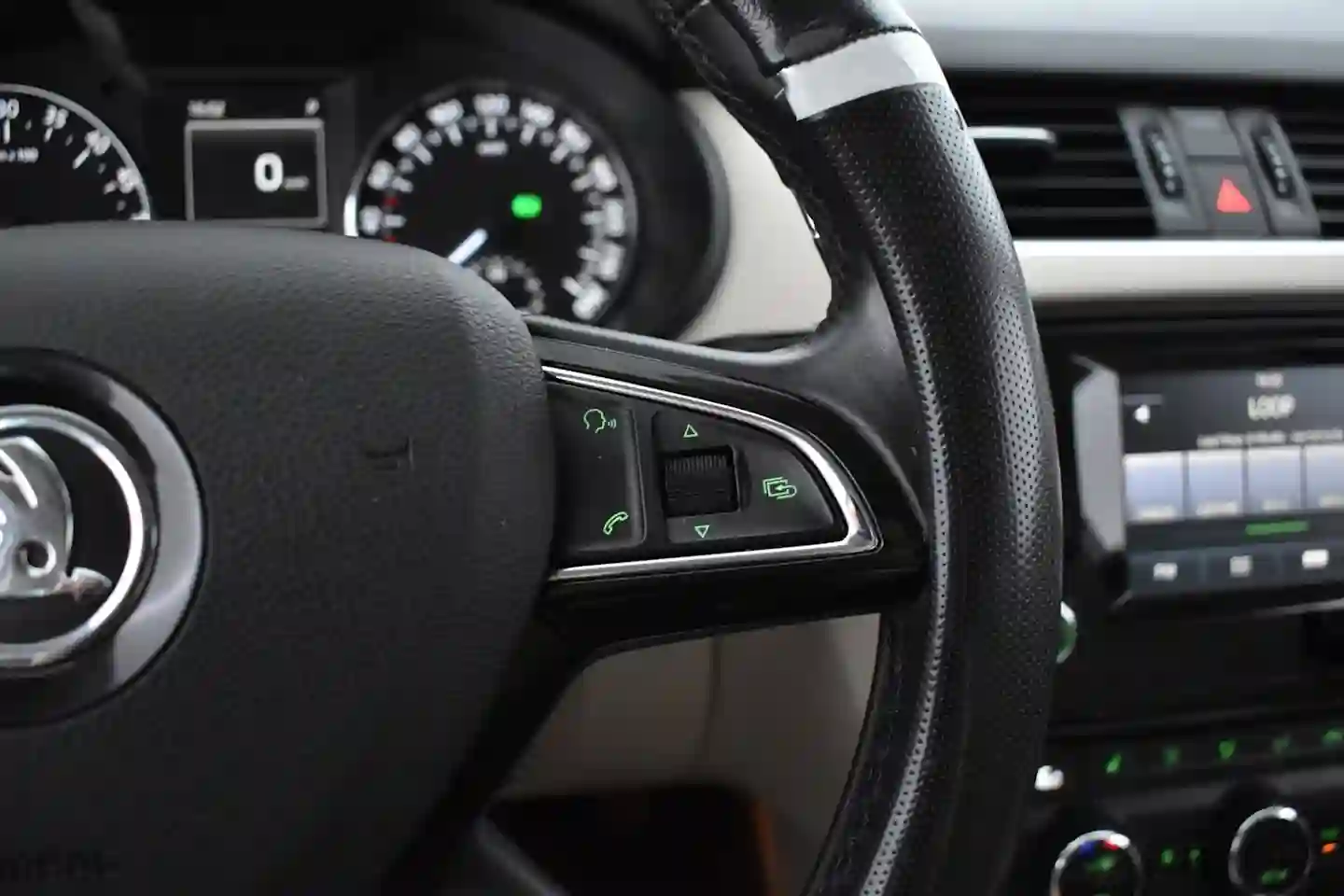 Car Image - 4bSYFC2lZryTqzlsXDJOZC