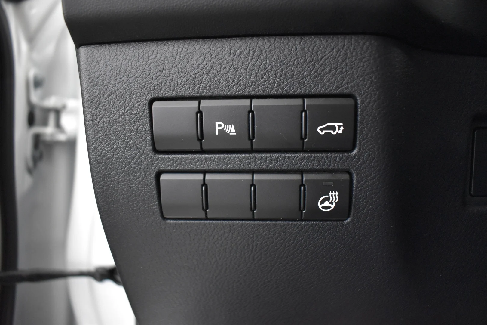 Car Image - 5LDkW0HM9KqIzTEA0MJ4PZ