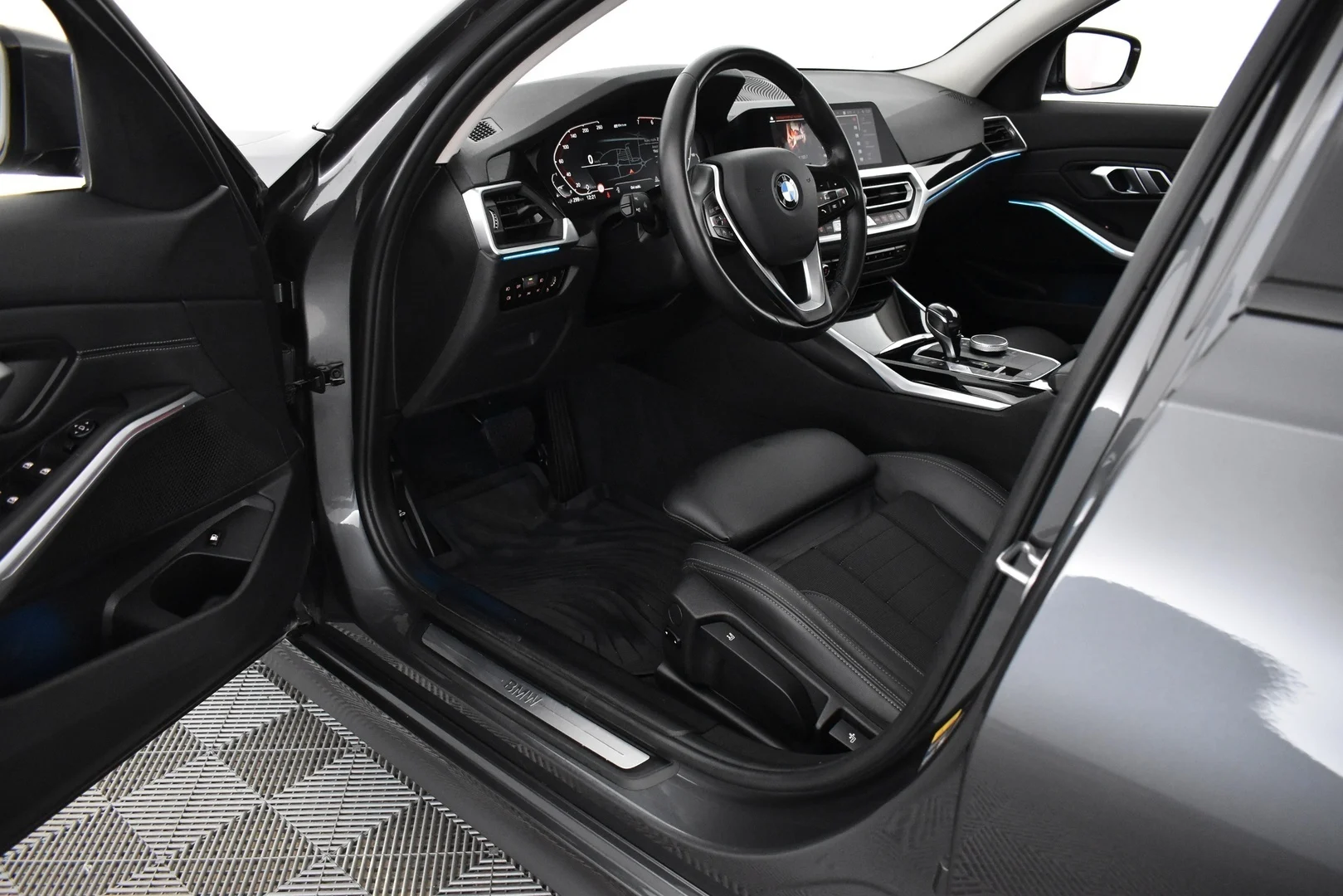 Car Image - 56ZGizKLMjT8kW42Zt5qYj