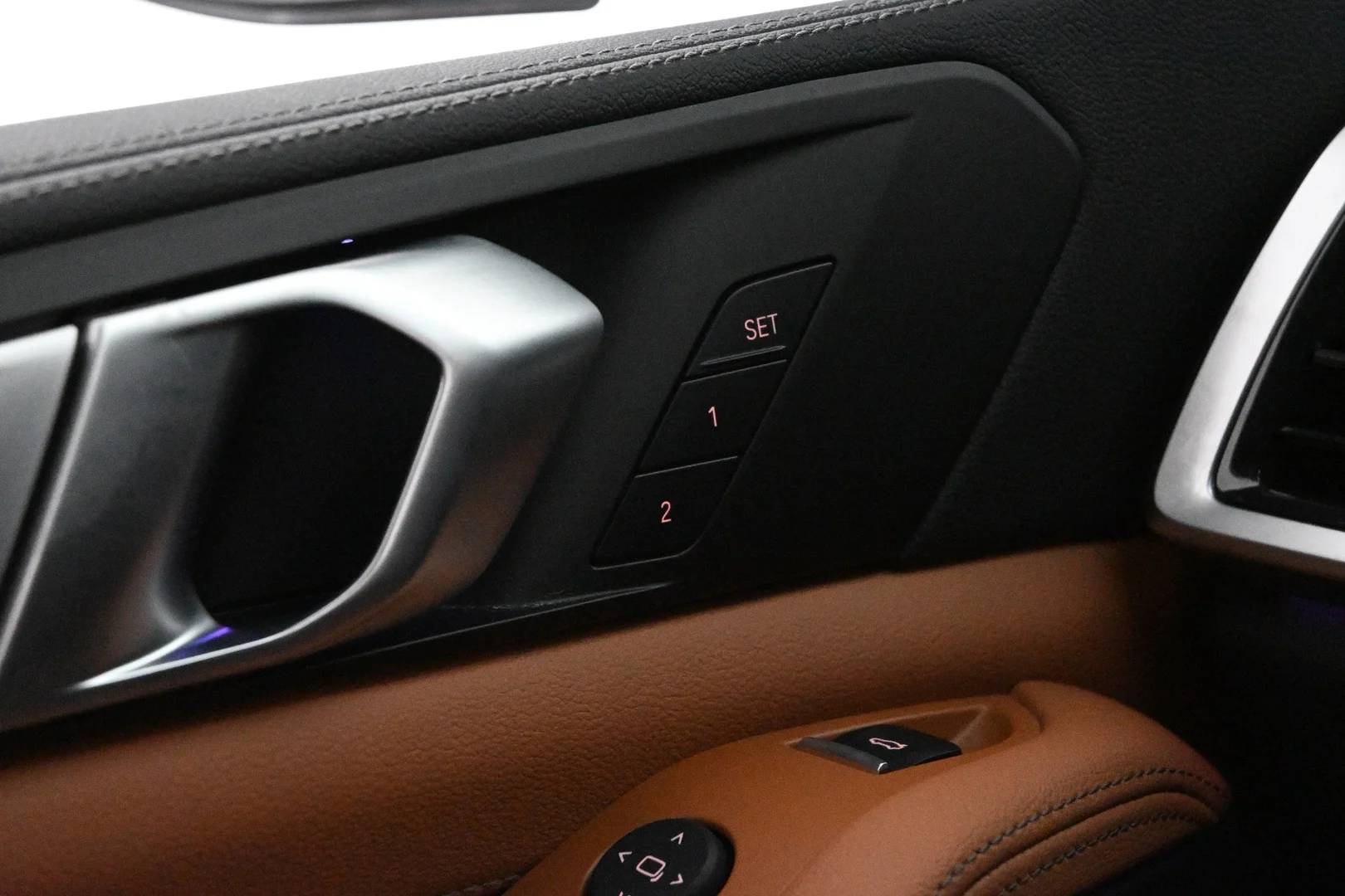 Car Image - 6mVqwibz5uIsBeg9JjJgAS