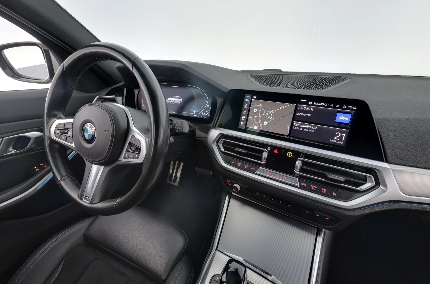 Car Image - 7LEbXpDgJxY52W85KfBiWU